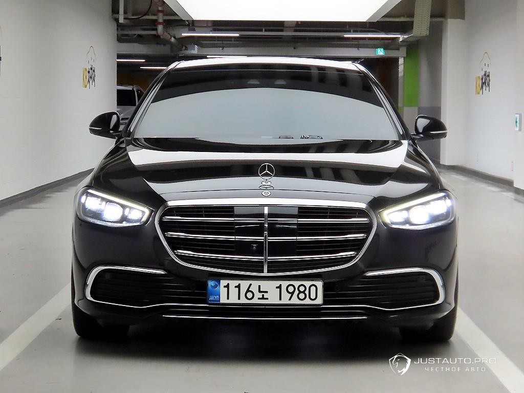 Автомобиль Mercedes-Benz S-Class
