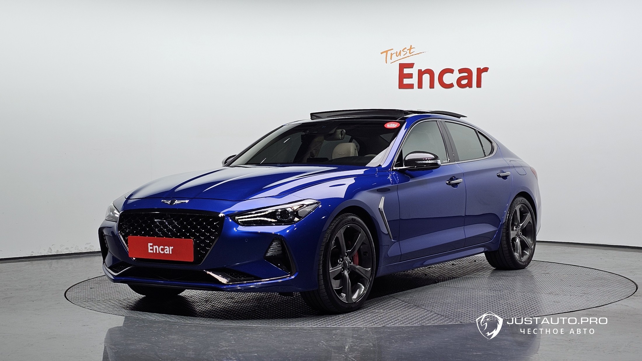 Автомобиль Genesis G70