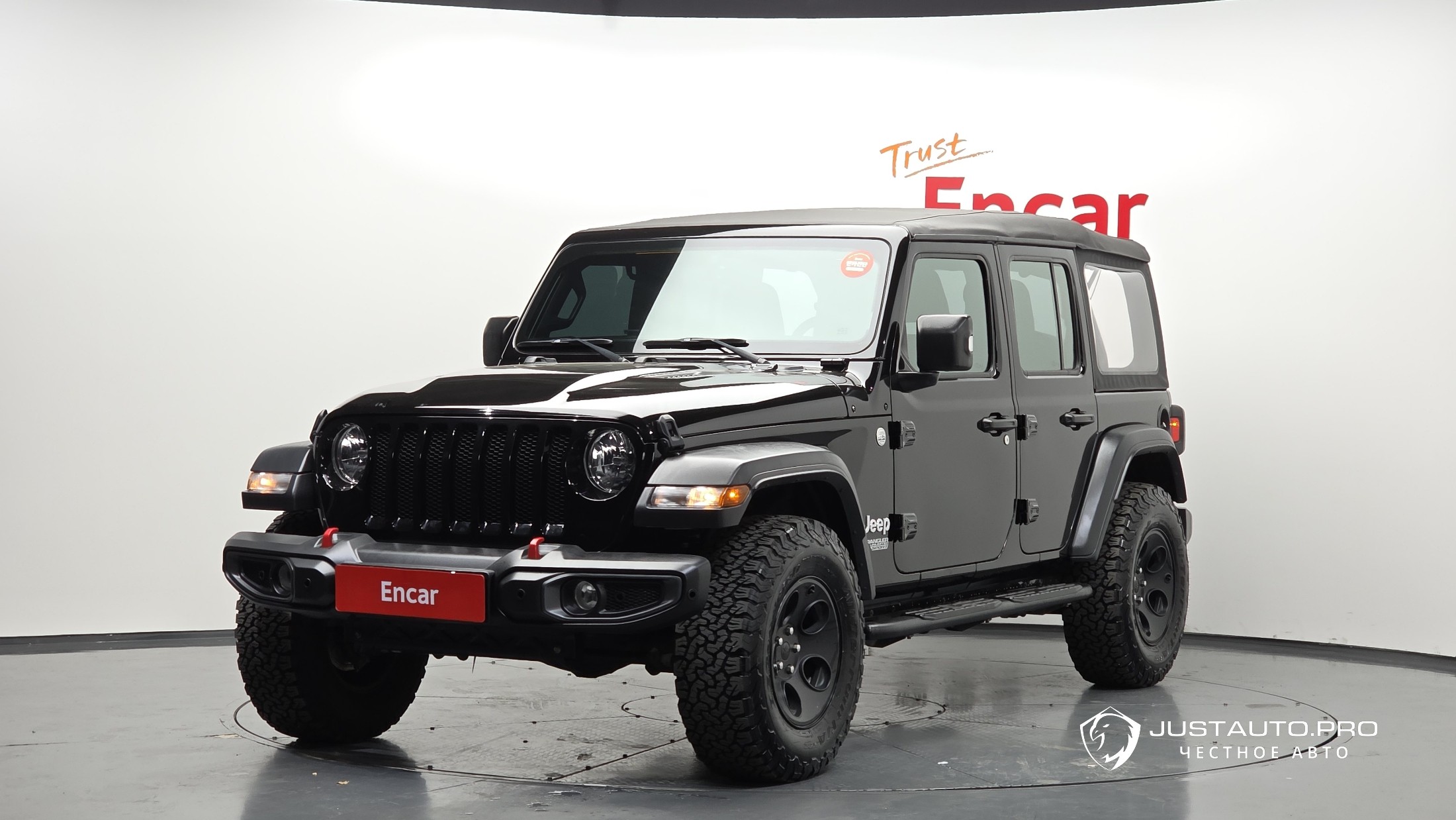 Автомобиль Jeep Wrangler
