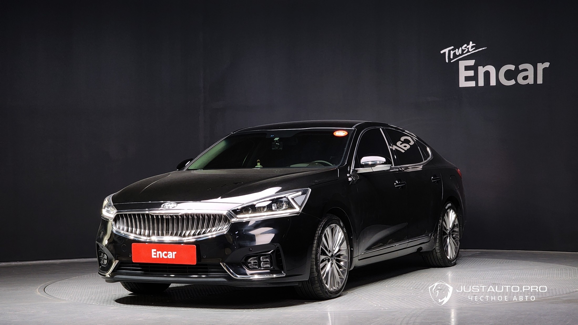 Автомобиль Kia K7