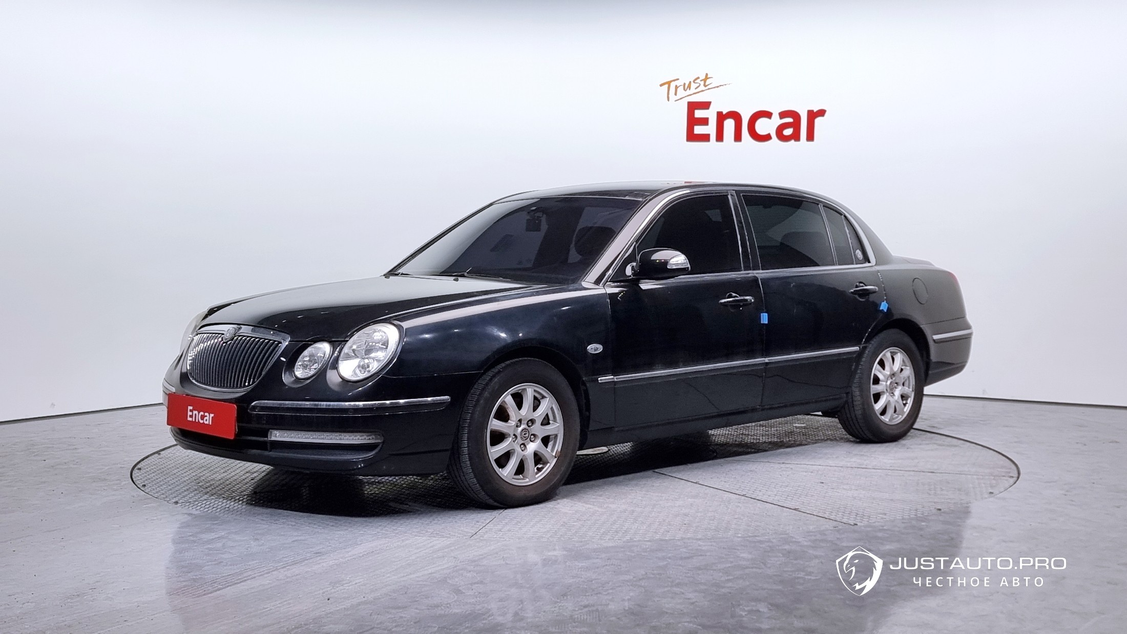 Автомобиль Kia OPIRUS