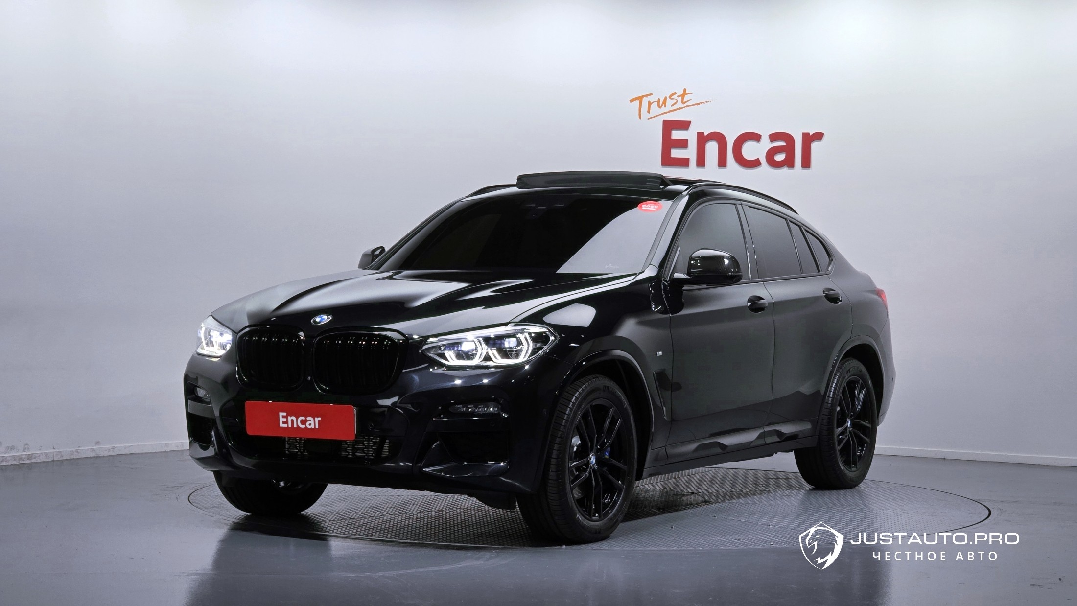 Автомобиль BMW X4