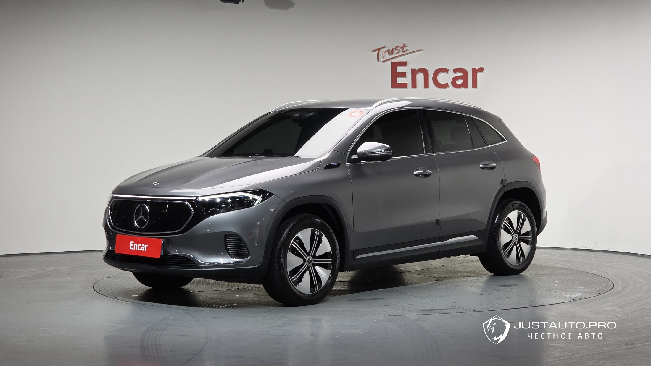 Автомобиль Mercedes-Benz EQA