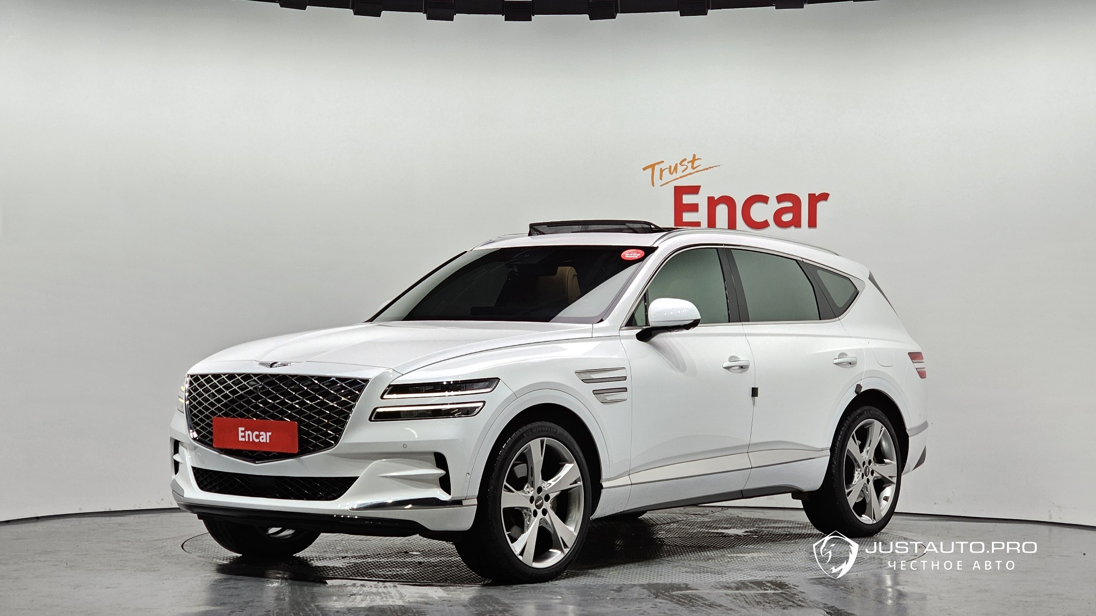 Автомобиль Genesis GV80