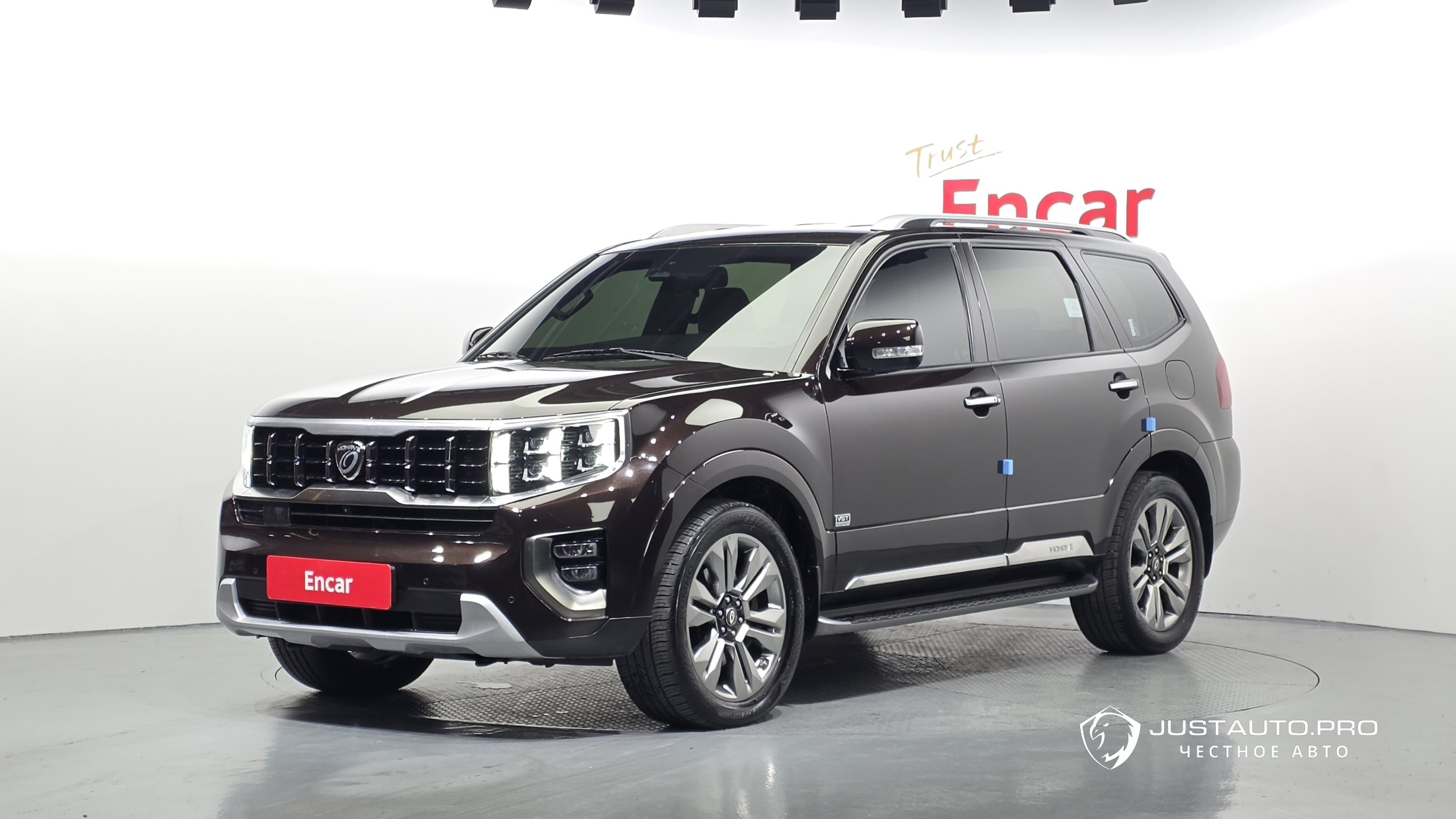 Автомобиль Kia Mohave