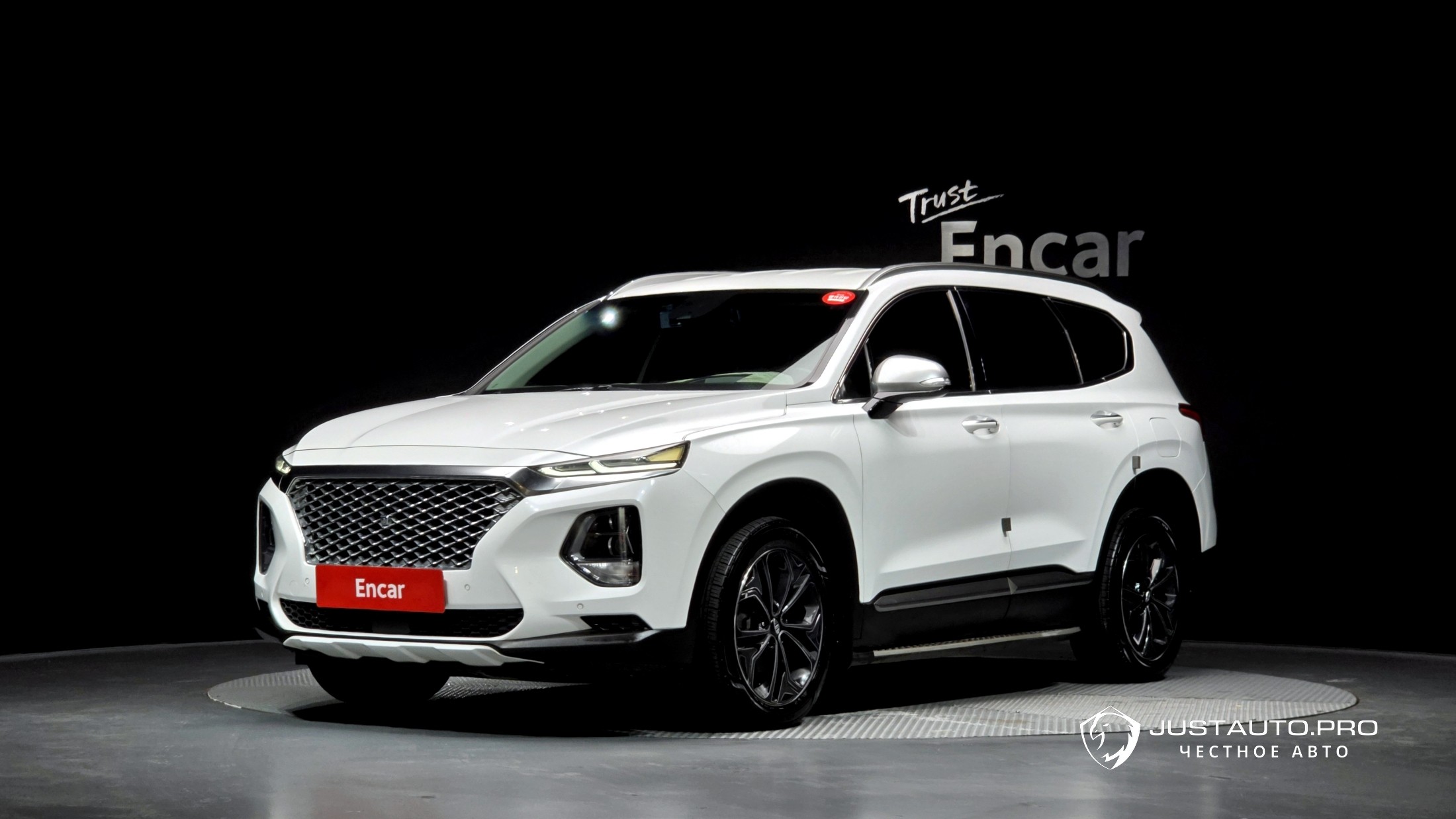 Автомобиль Hyundai Santafe