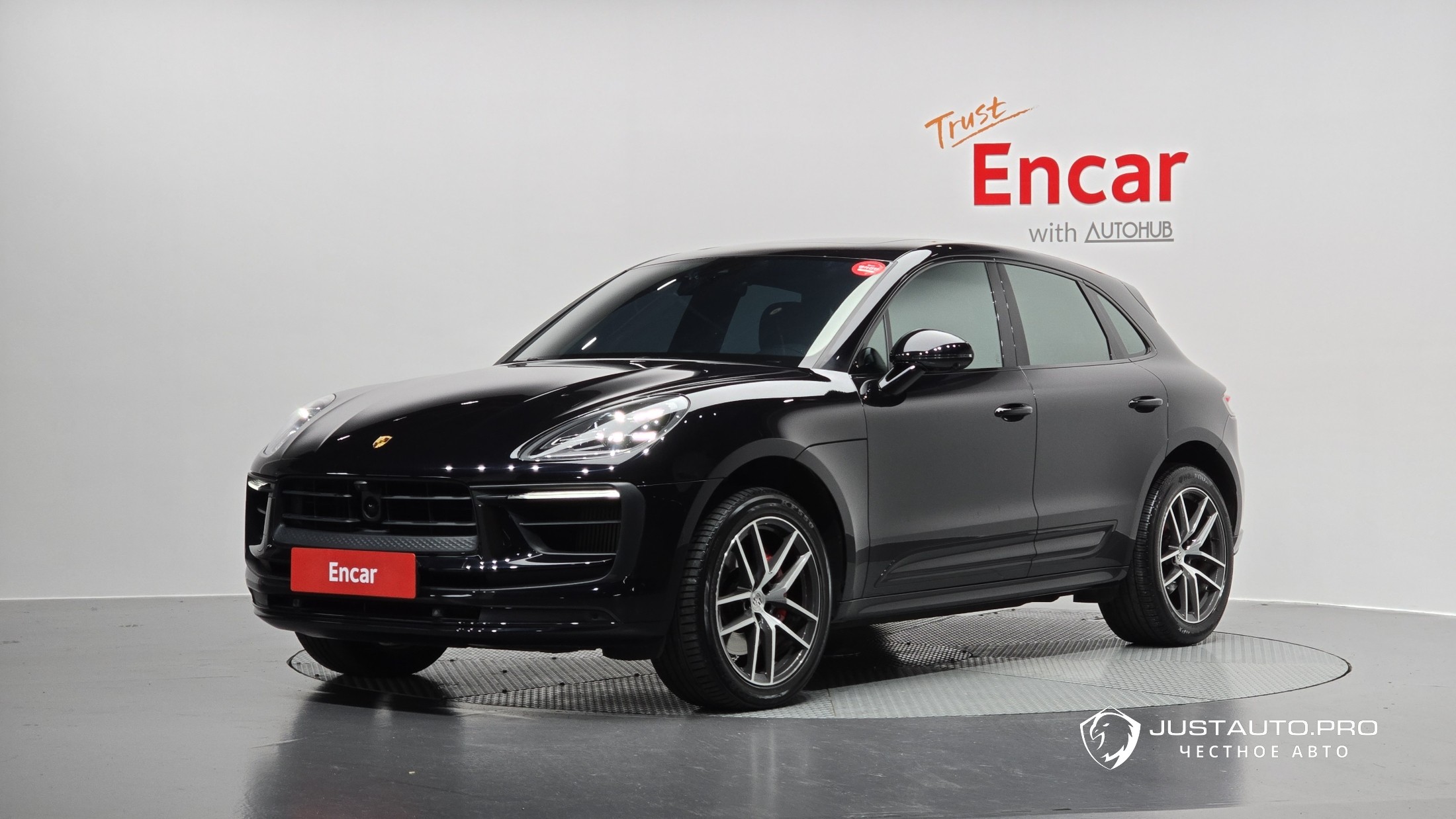 Автомобиль Porsche Macan