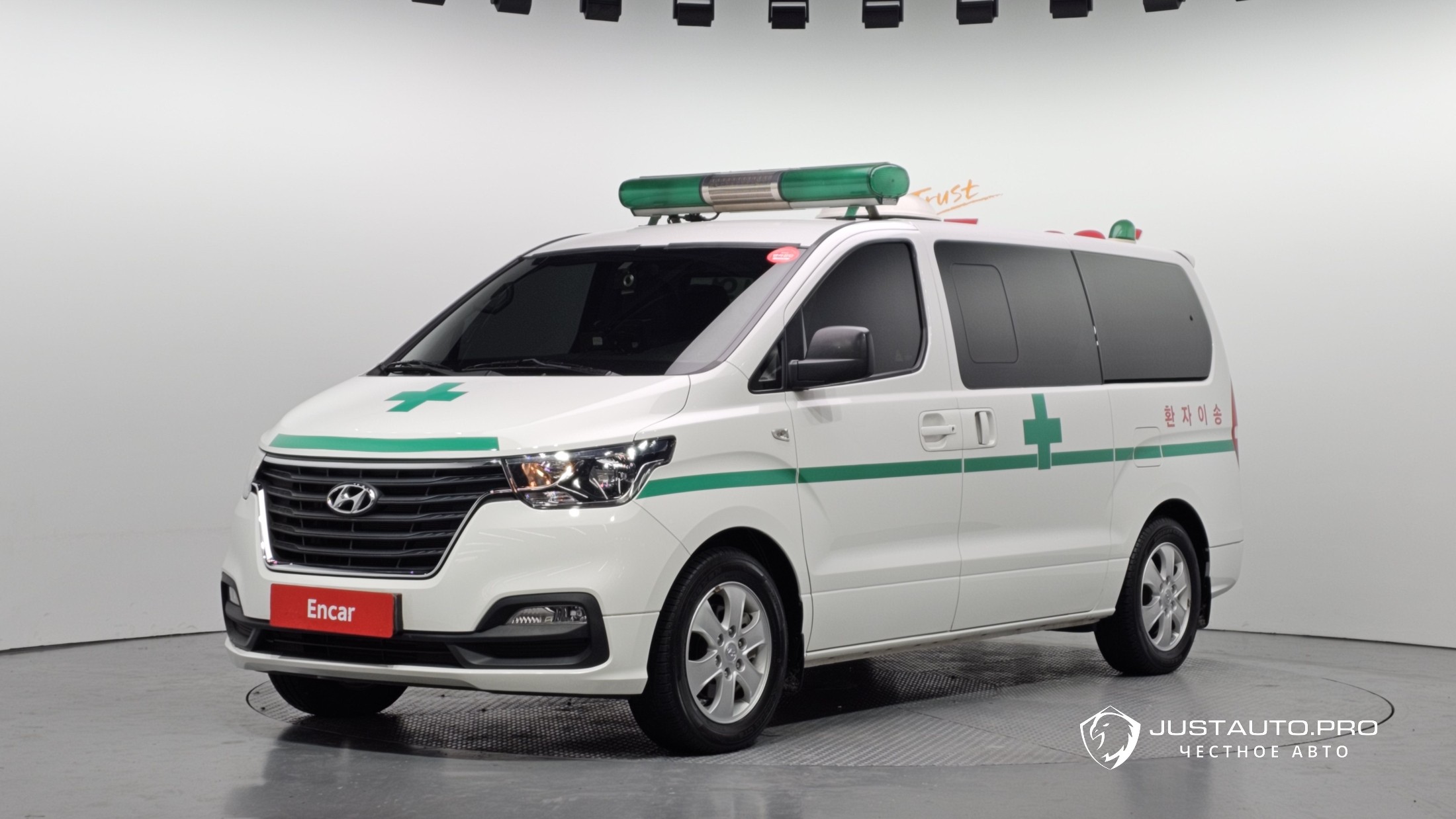 Автомобиль Hyundai Starex