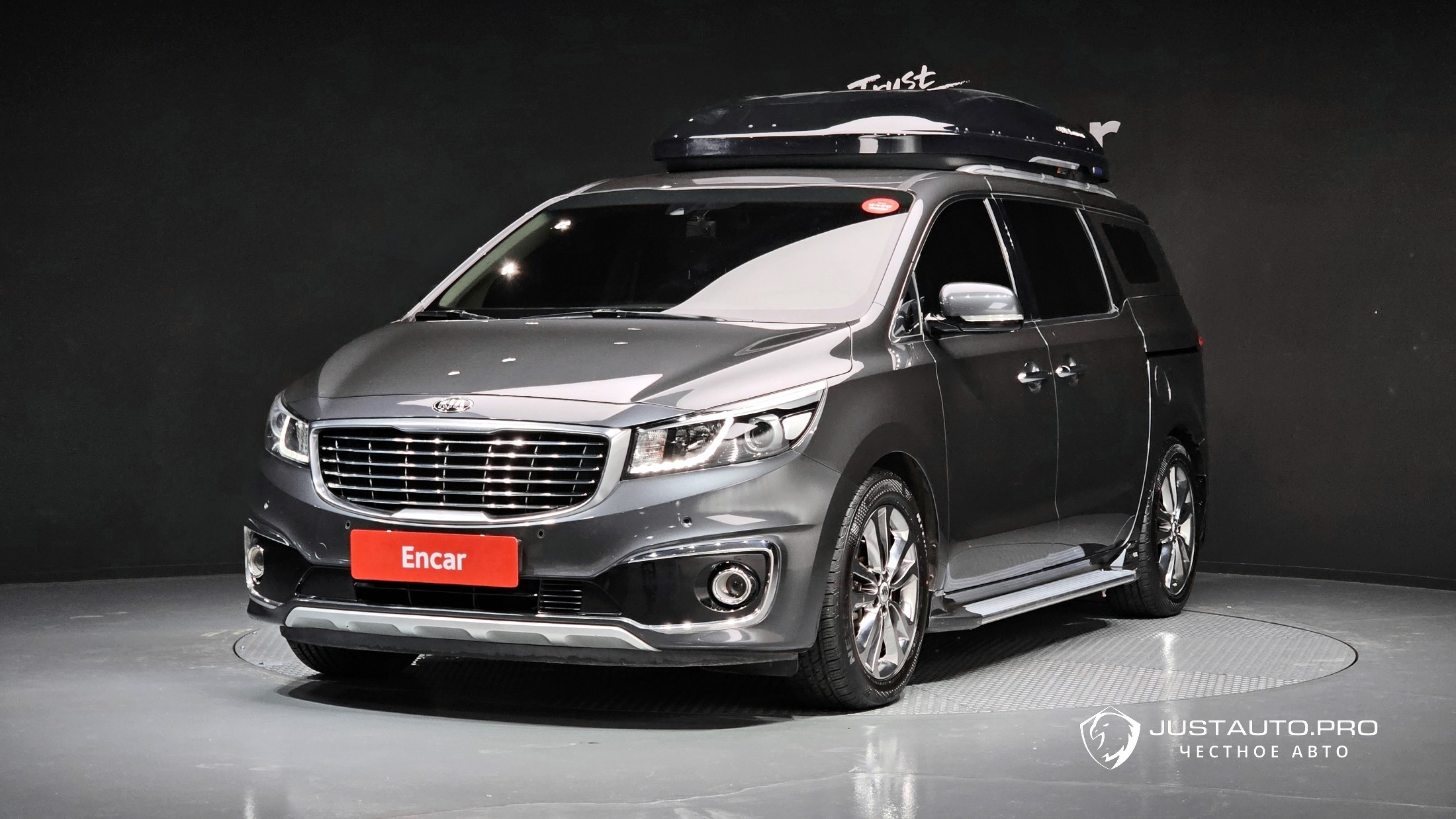 Автомобиль Kia Canival