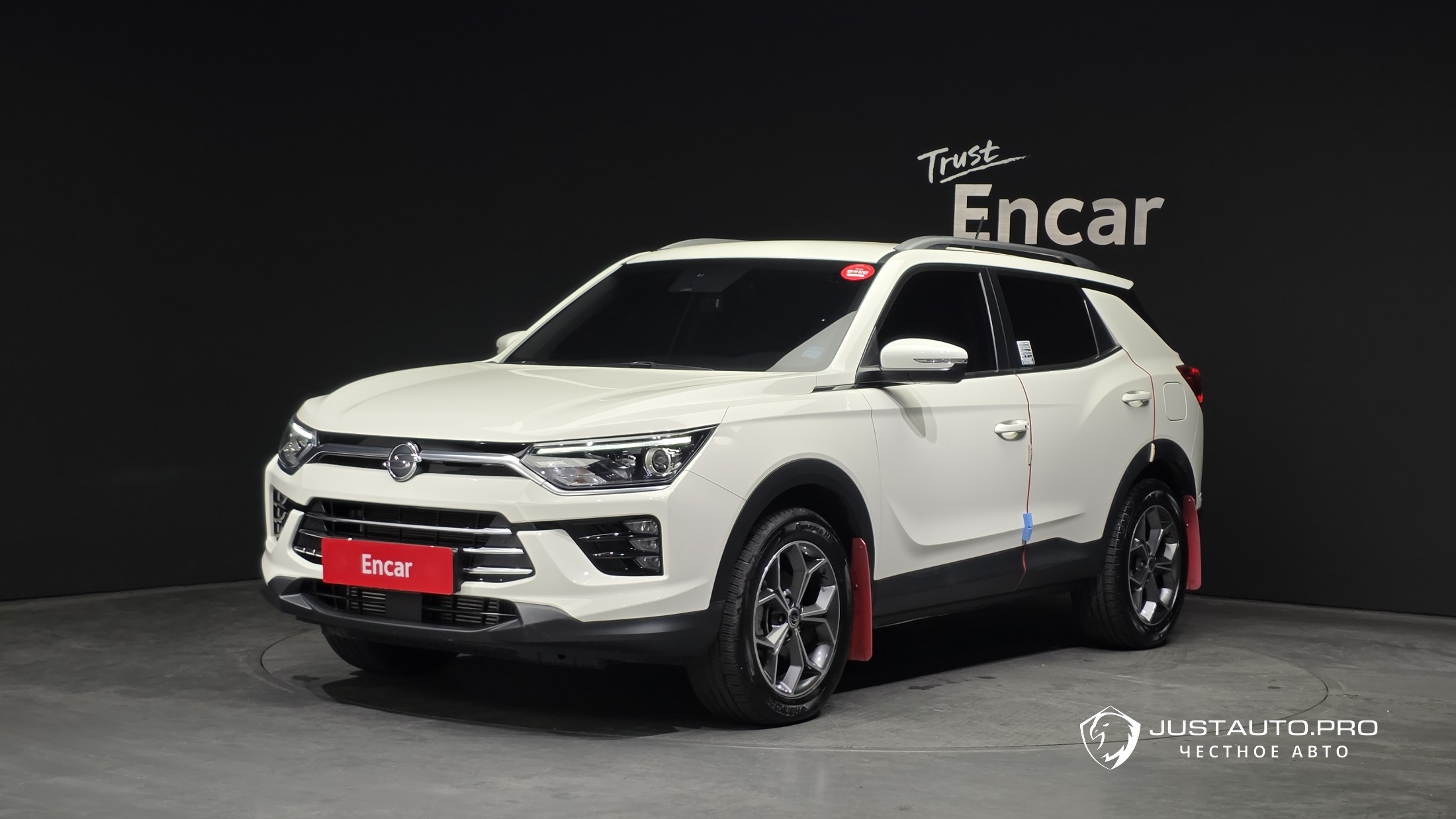 Автомобиль KG_Mobility_Ssangyong KORANDO