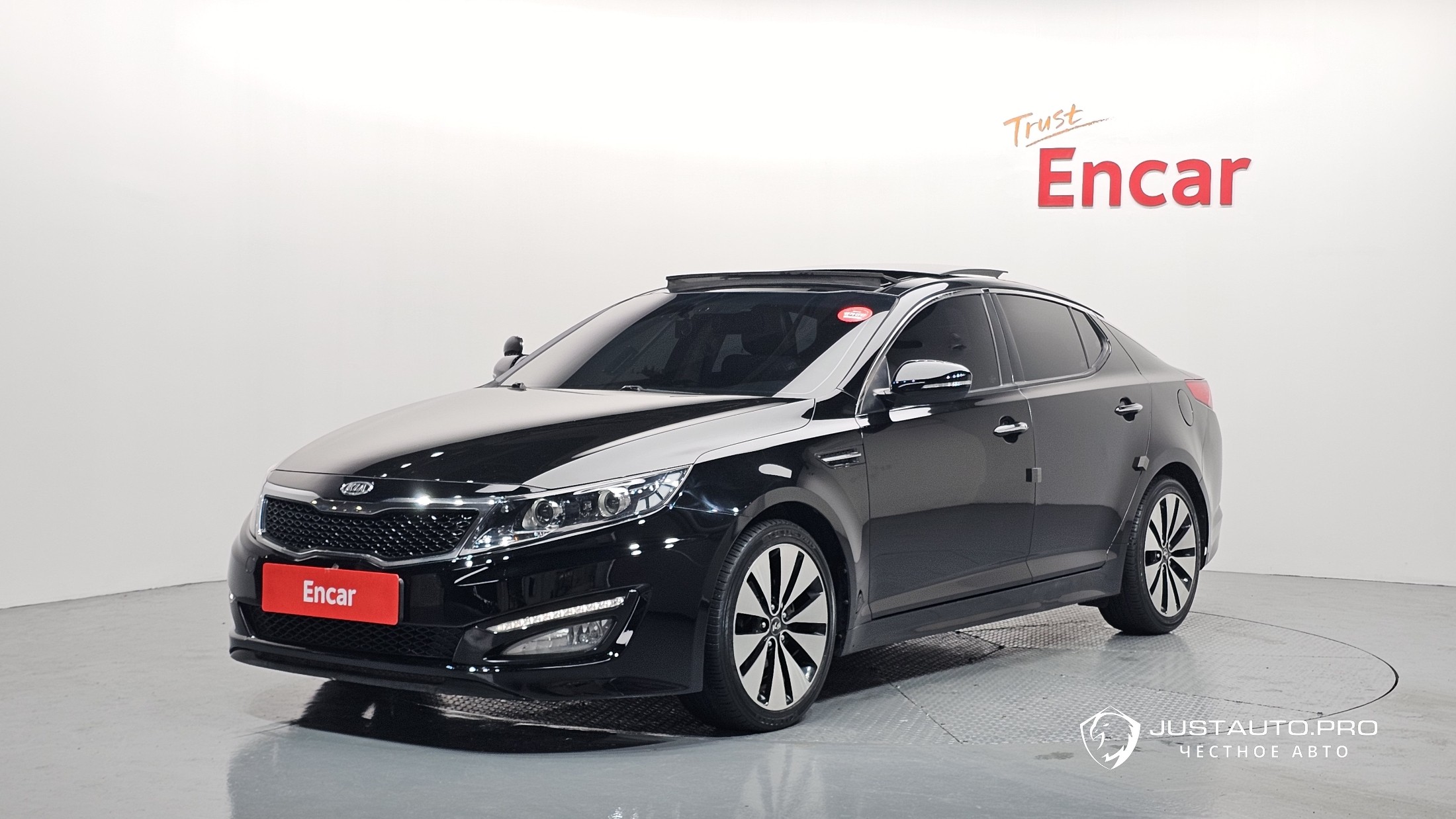 Автомобиль Kia K5