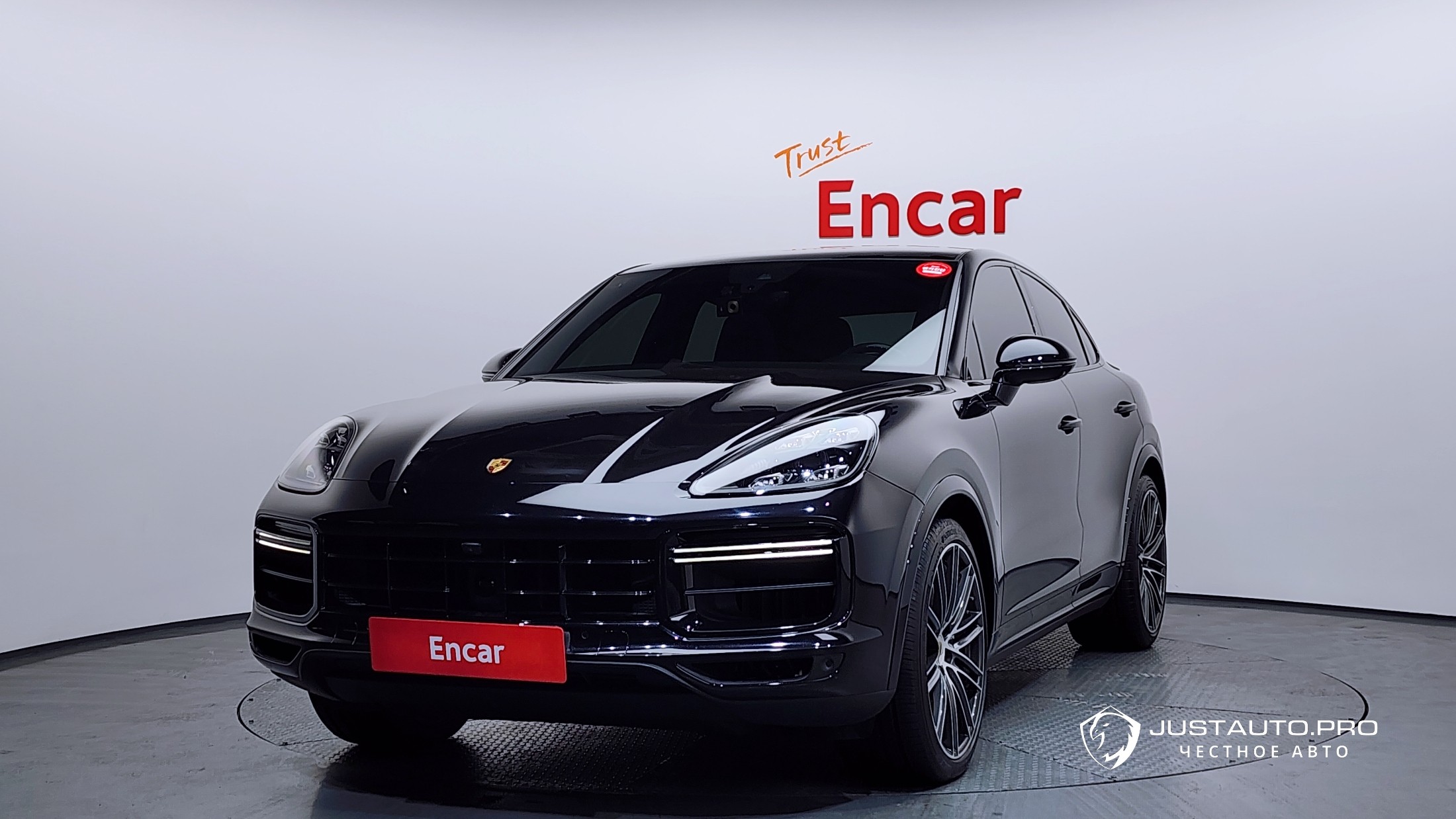 Автомобиль Porsche Cayenne