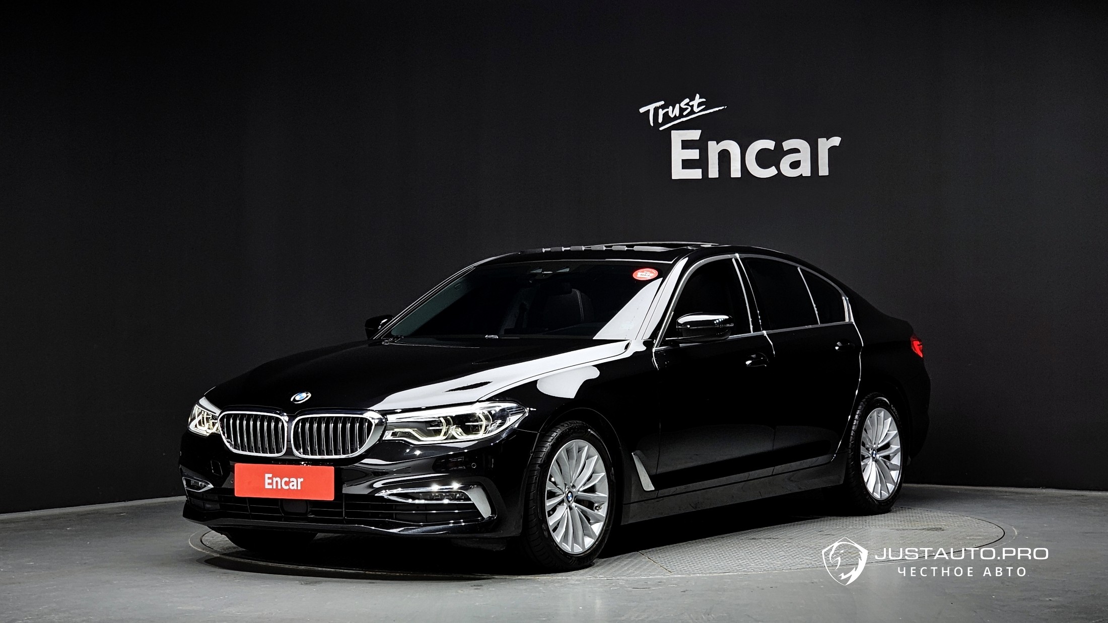 Автомобиль BMW 5-Series