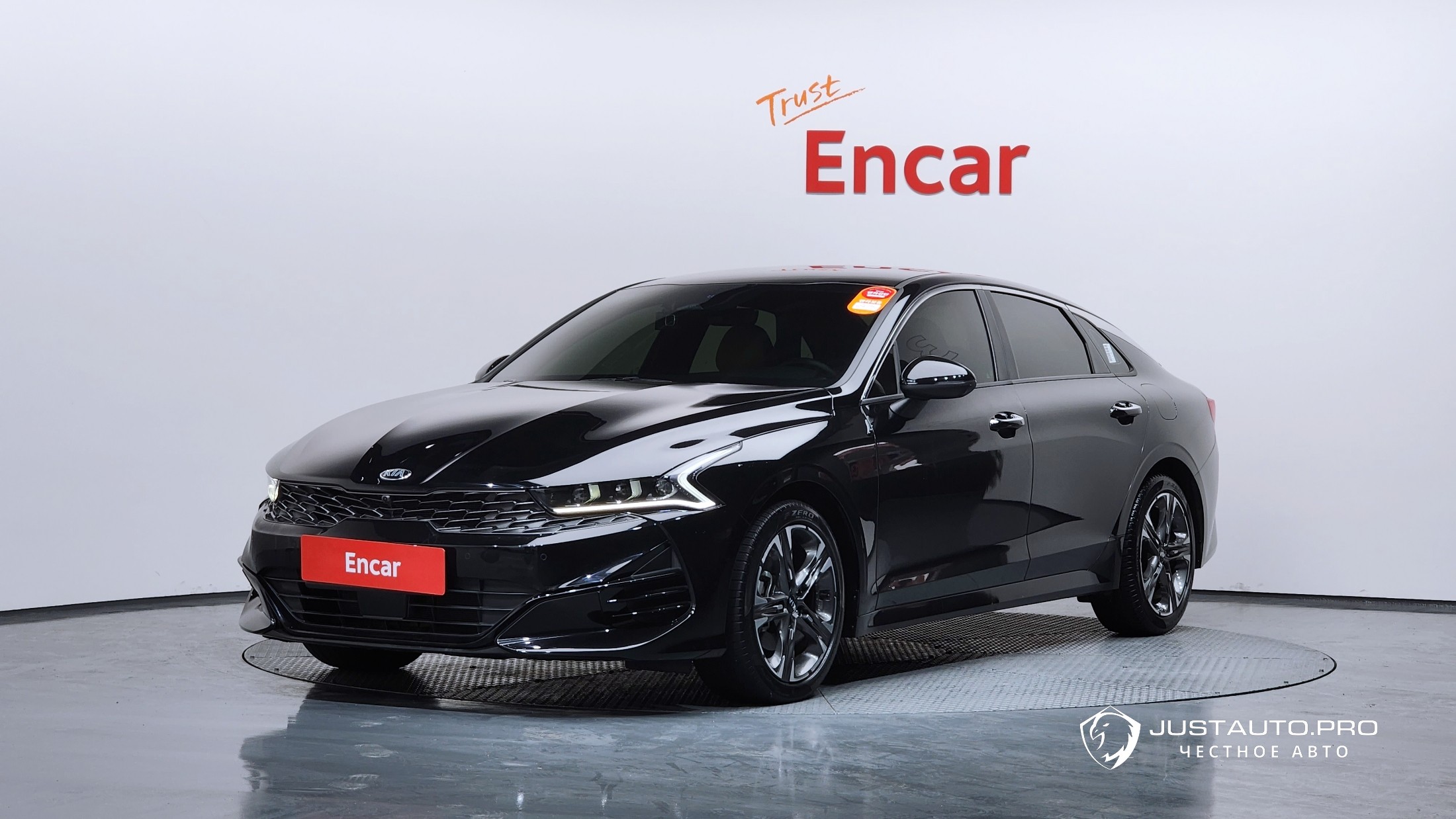 Автомобиль Kia K5