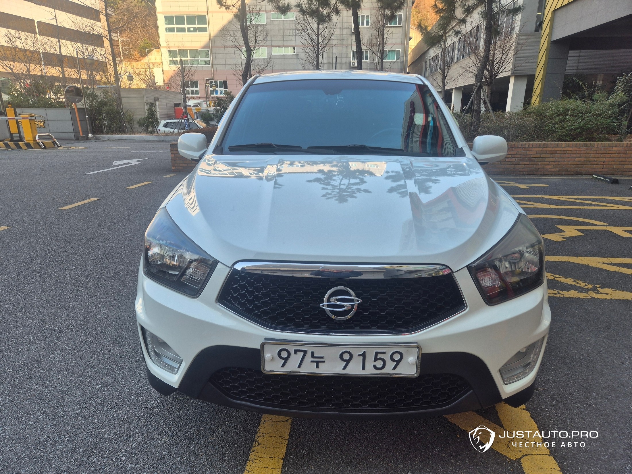 Автомобиль KG_Mobility_Ssangyong KORANDO