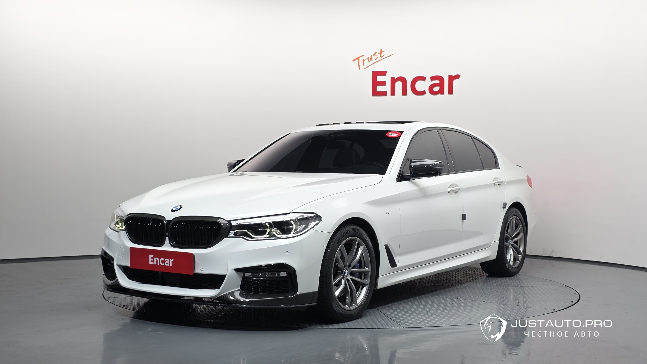 Автомобиль BMW 5-Series