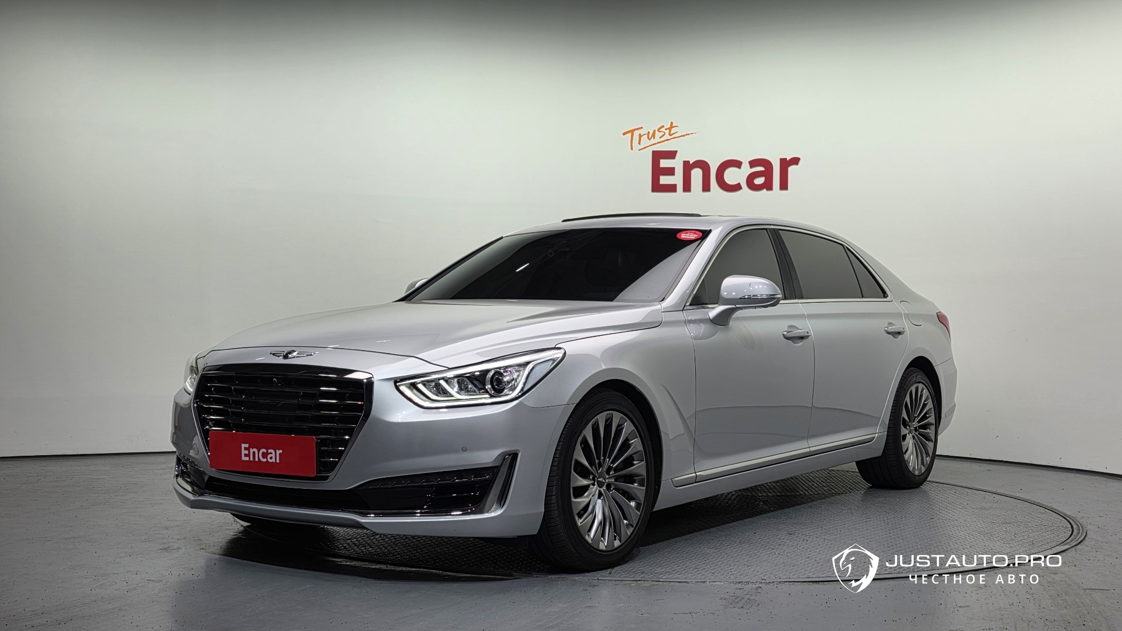 Автомобиль Genesis EQ900