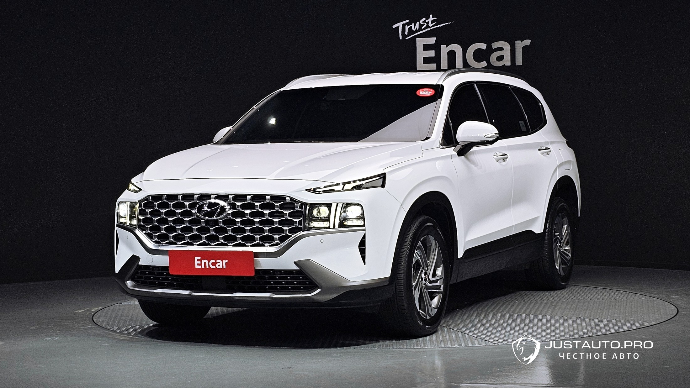 Автомобиль Hyundai Santafe