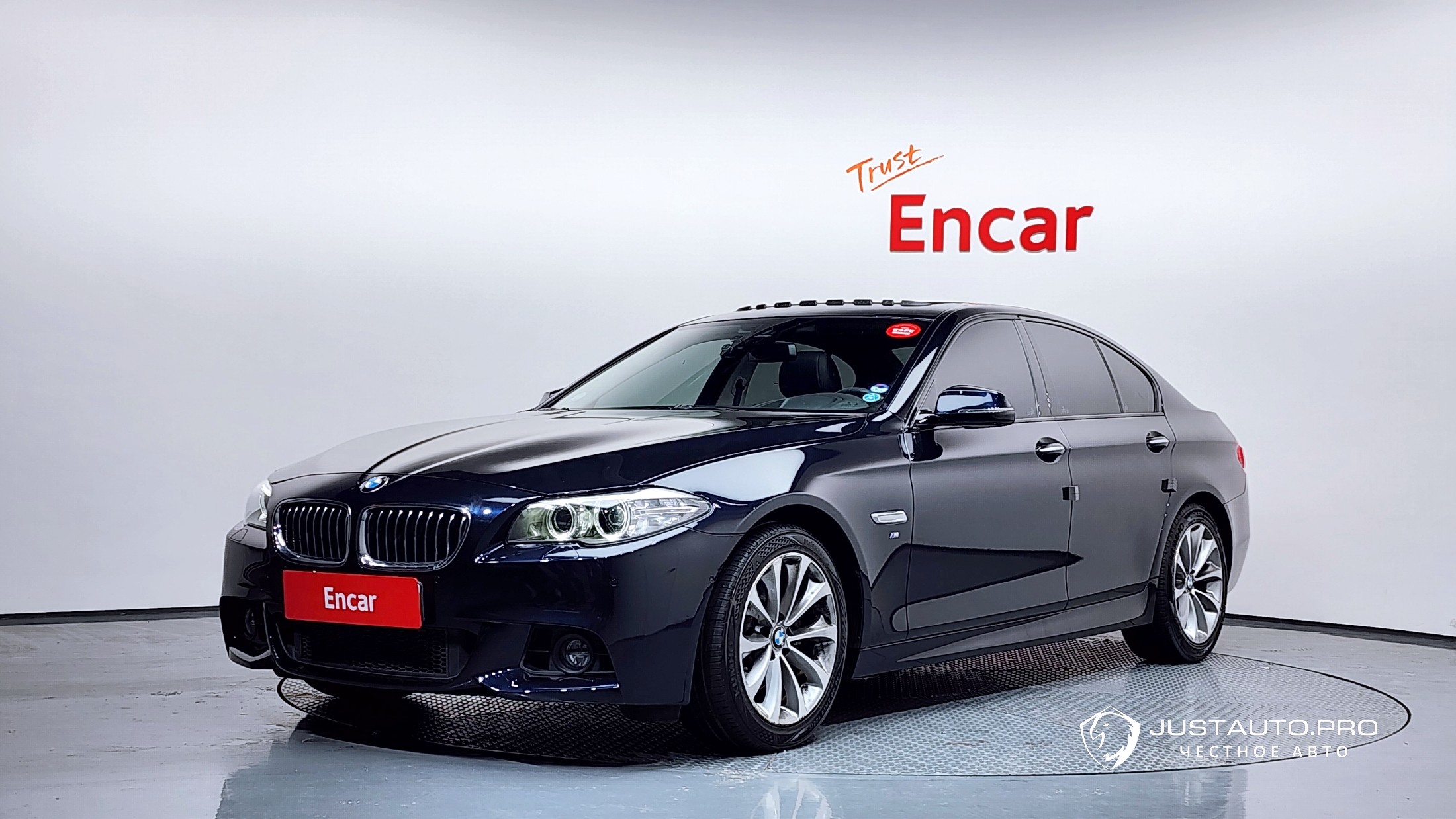 Автомобиль BMW 5-Series