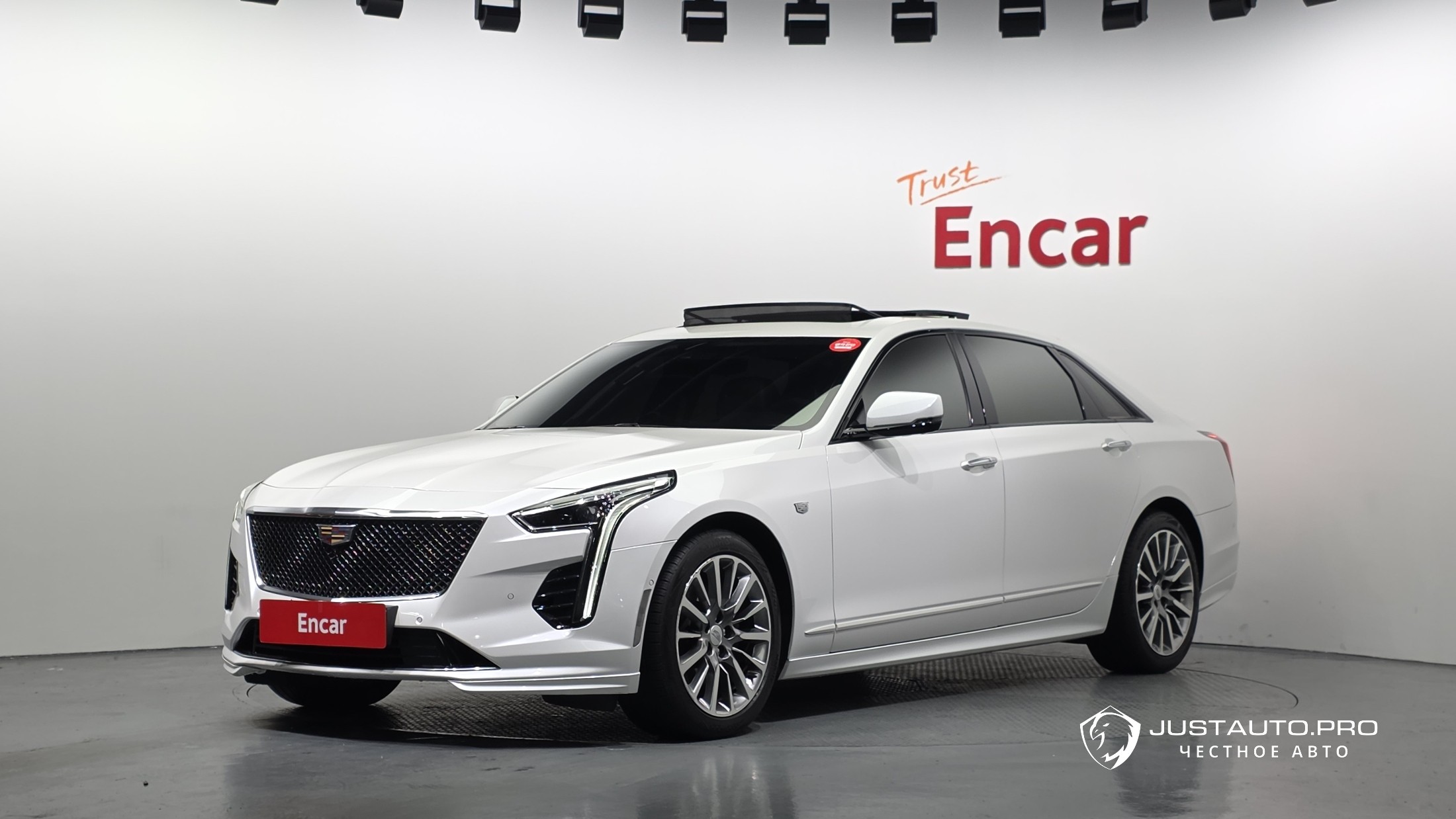 Автомобиль Cadillac CT6