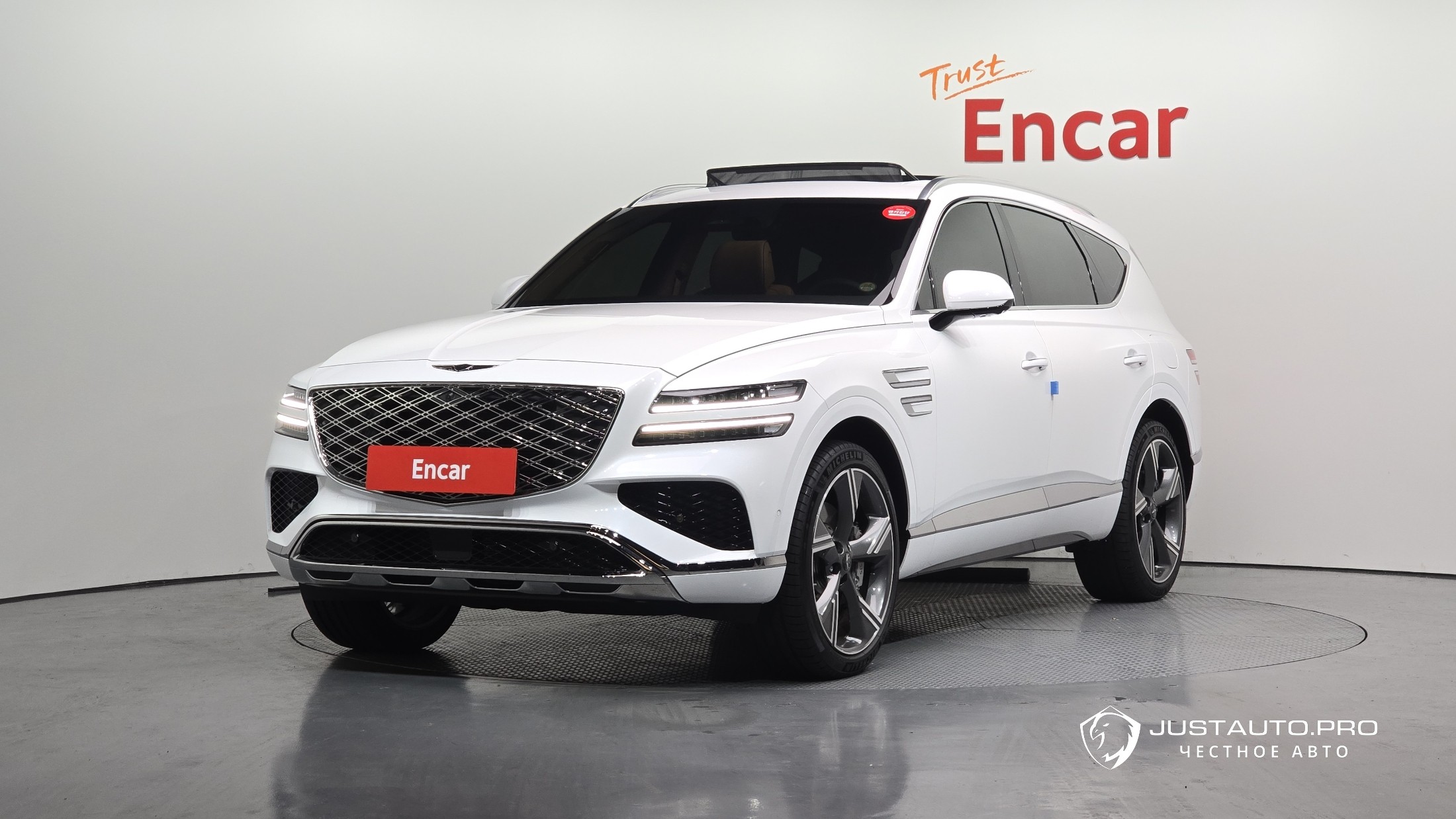 Автомобиль Genesis GV80