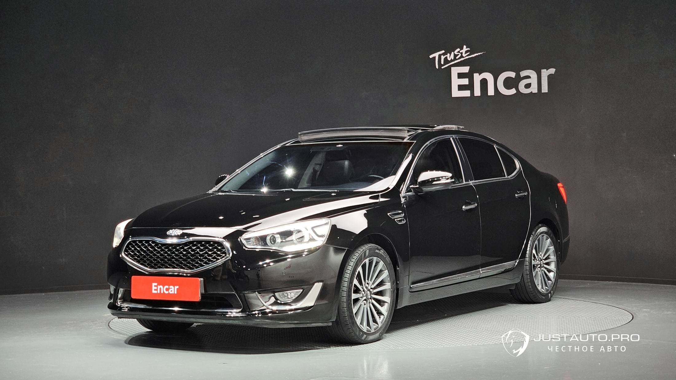 Автомобиль Kia K7