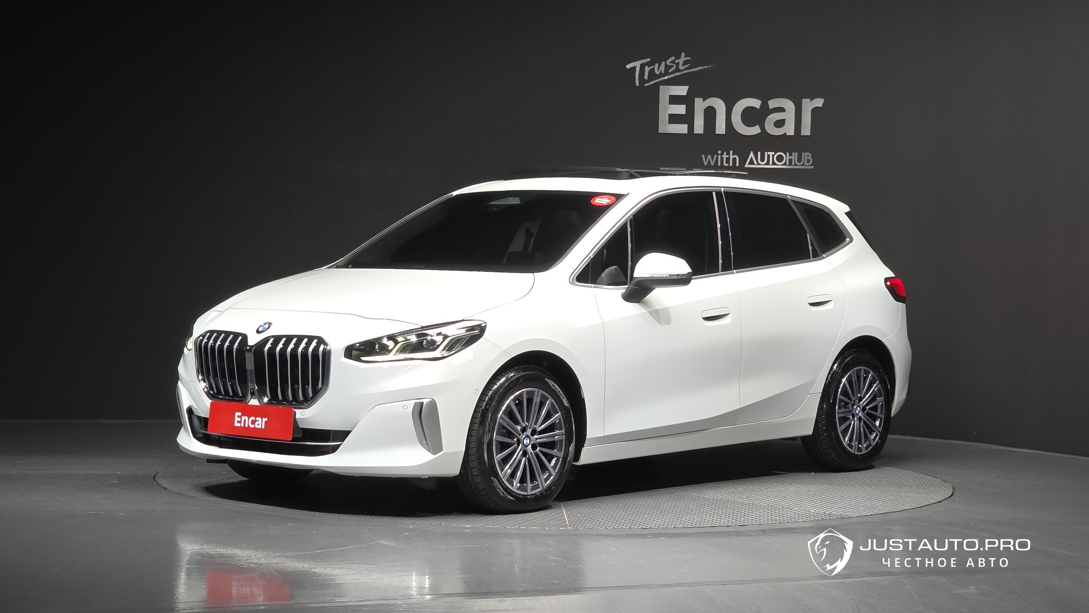 Автомобиль BMW 2-Series