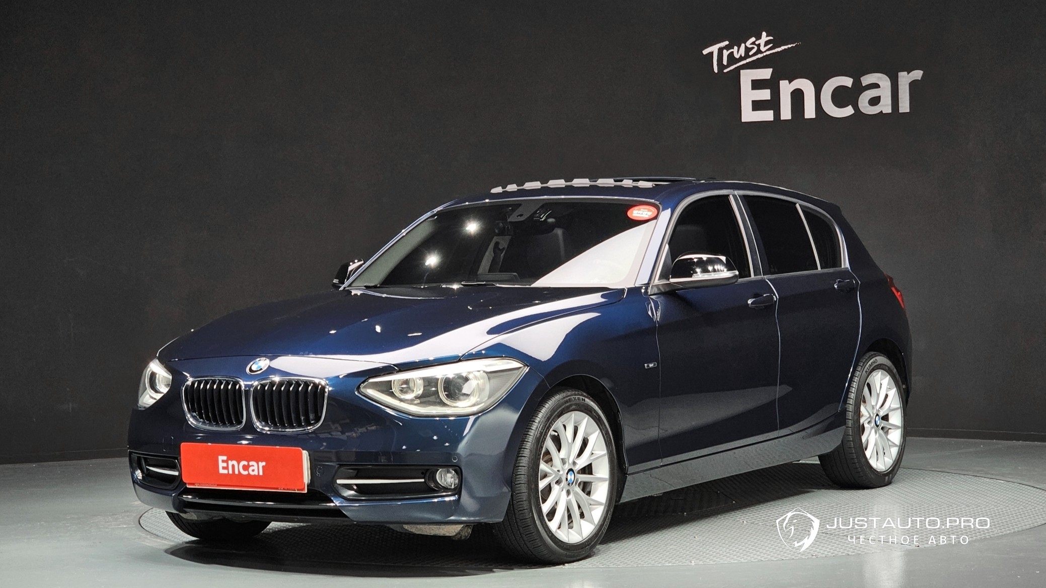 Автомобиль BMW 1-Series