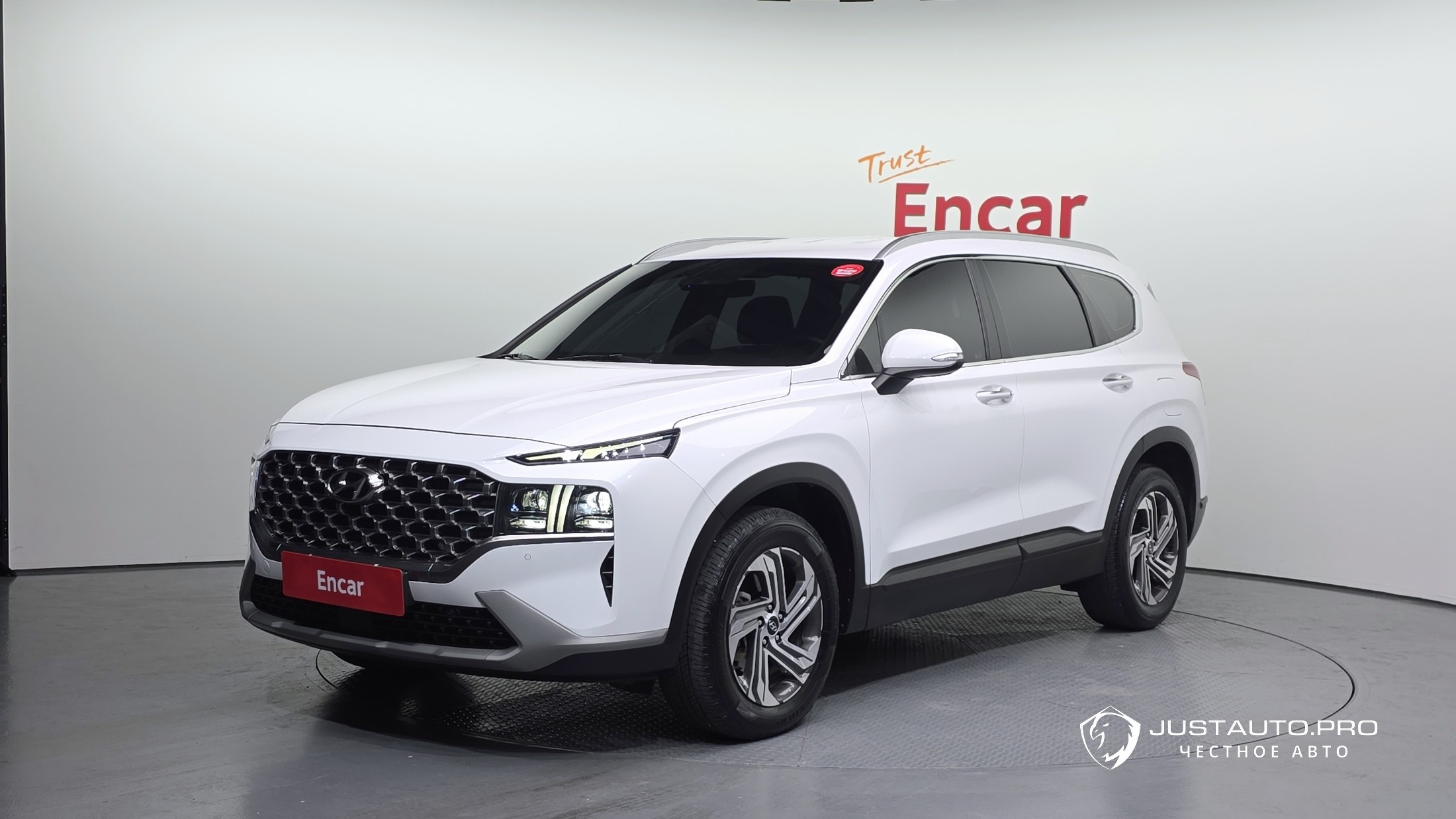 Автомобиль Hyundai Santafe