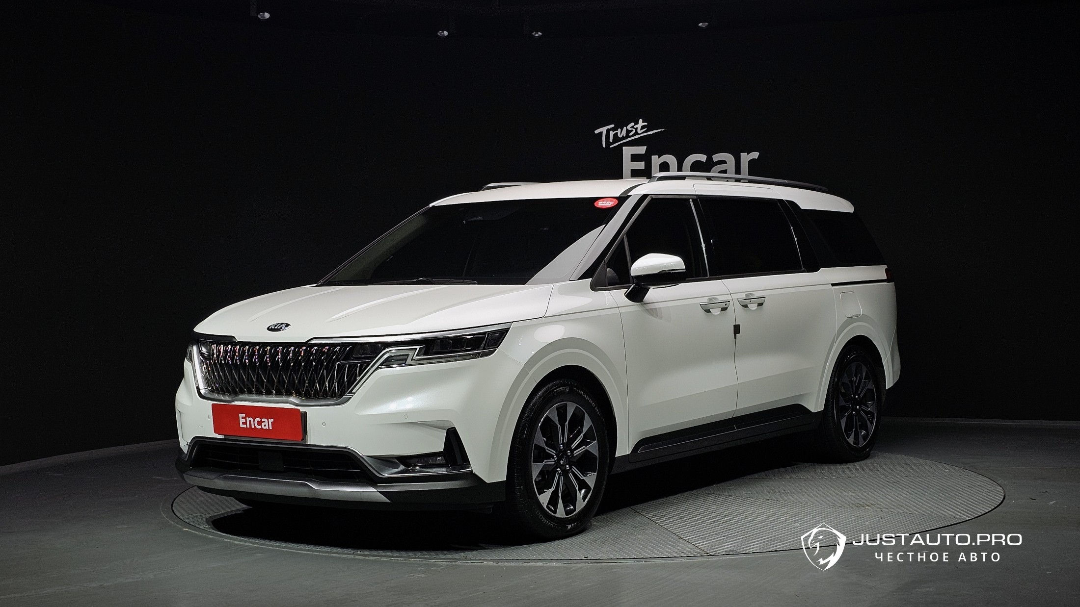Автомобиль Kia Canival