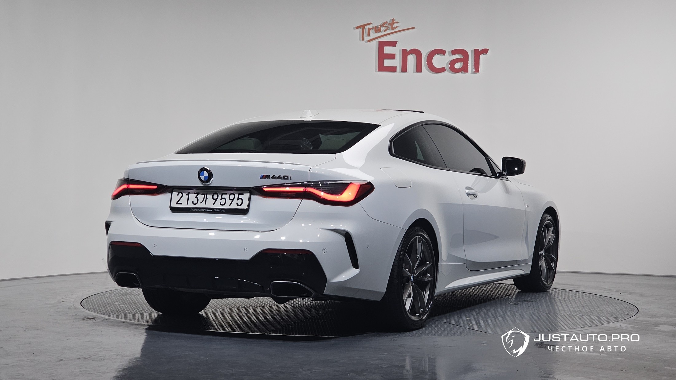 Автомобиль BMW 4-Series