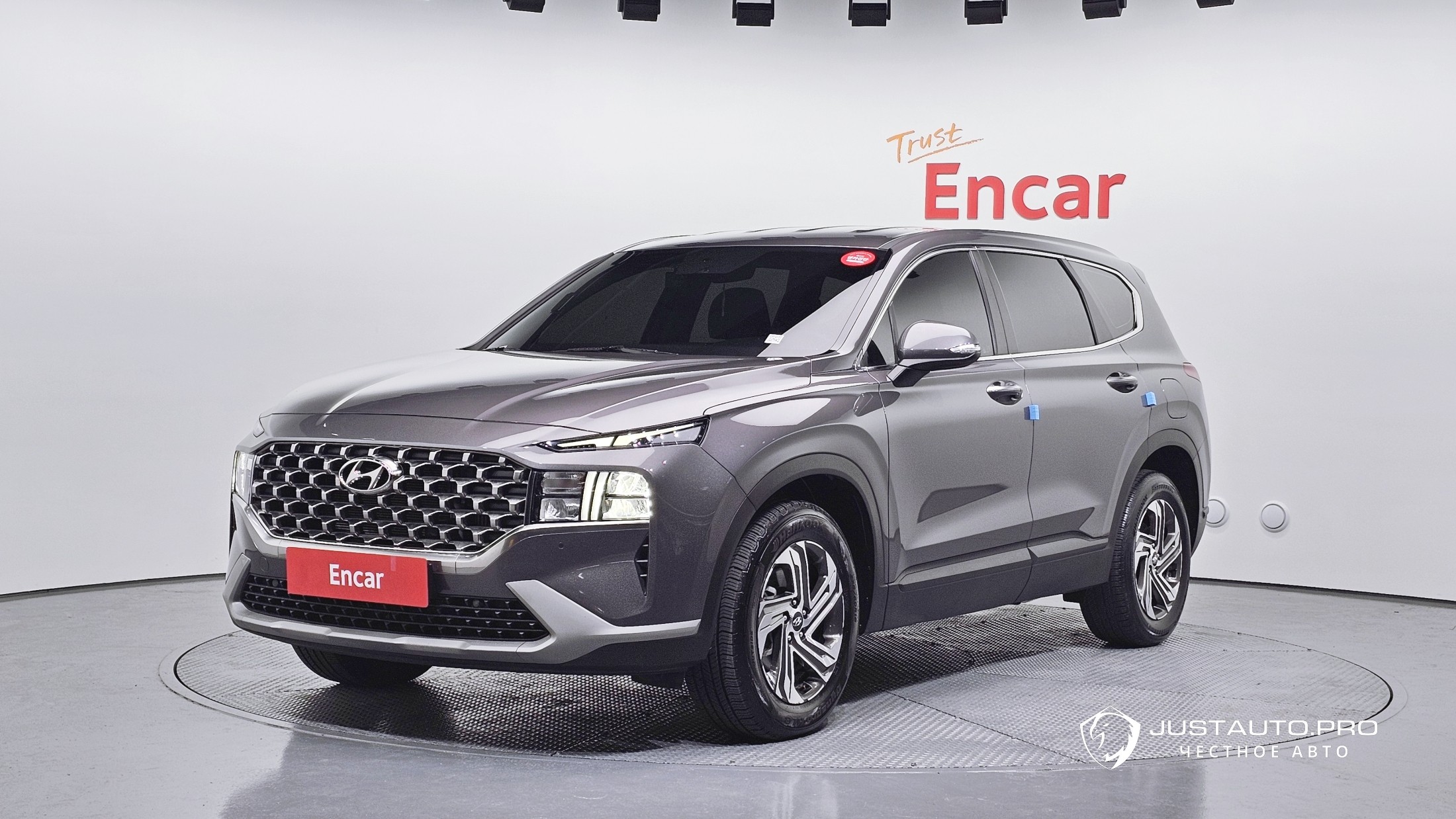 Автомобиль Hyundai Santafe