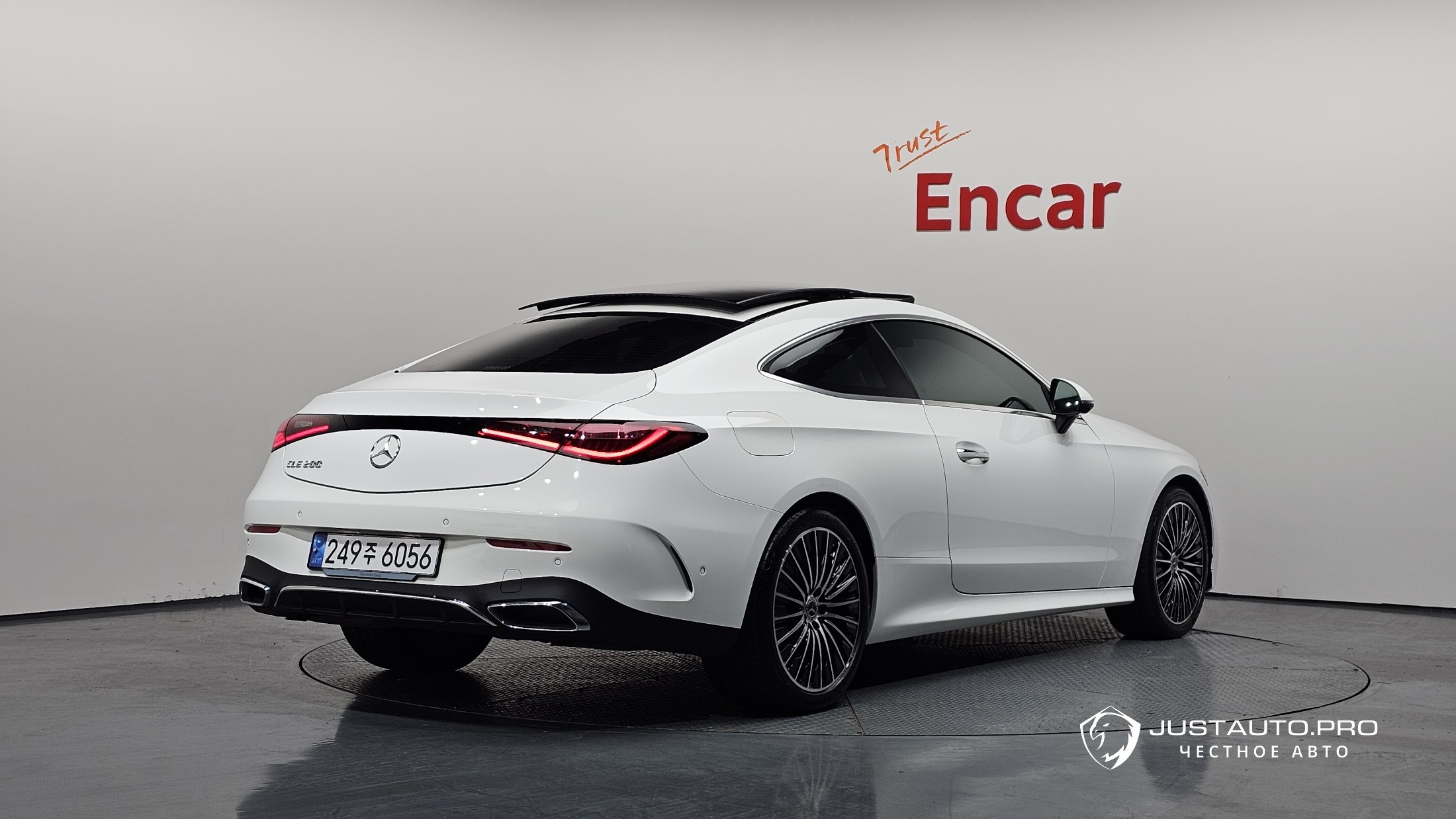 Автомобиль Mercedes-Benz CLE-Class