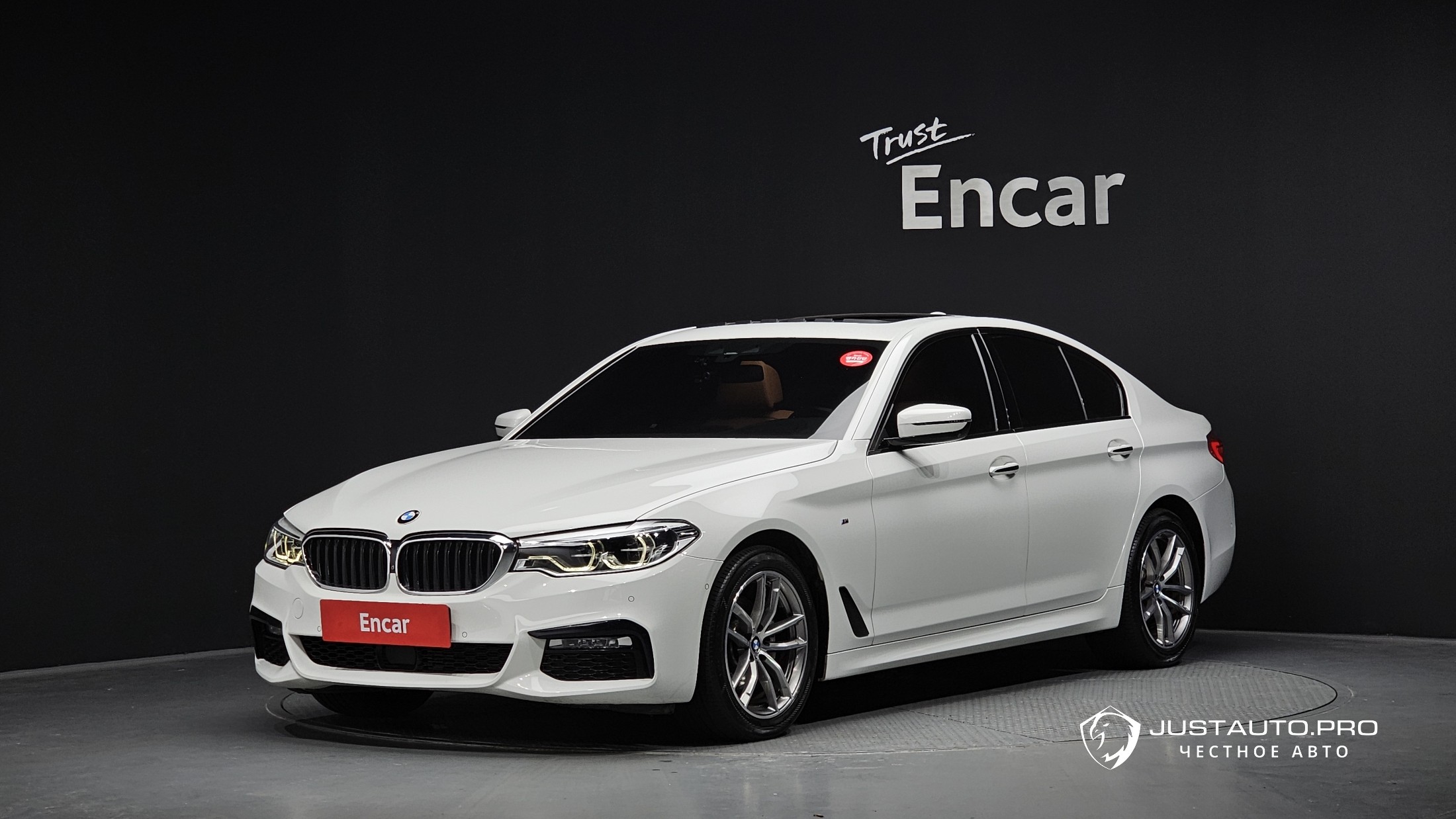 Автомобиль BMW 5-Series