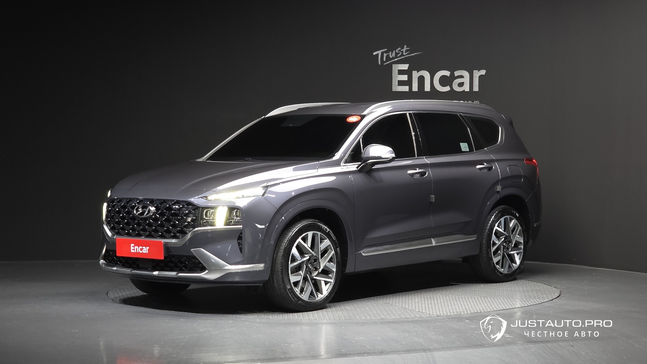 Автомобиль Hyundai Santafe