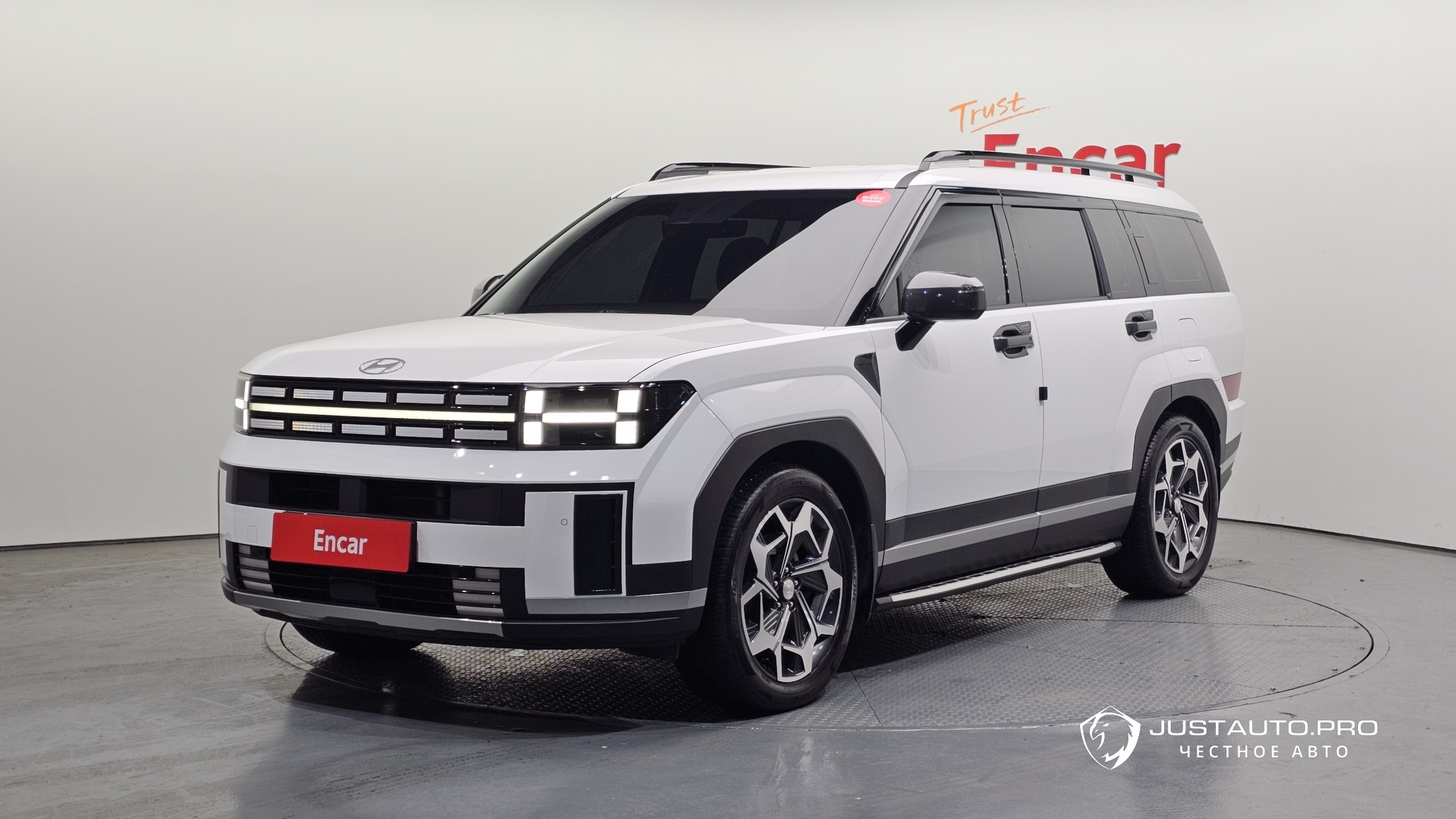 Автомобиль Hyundai Santafe