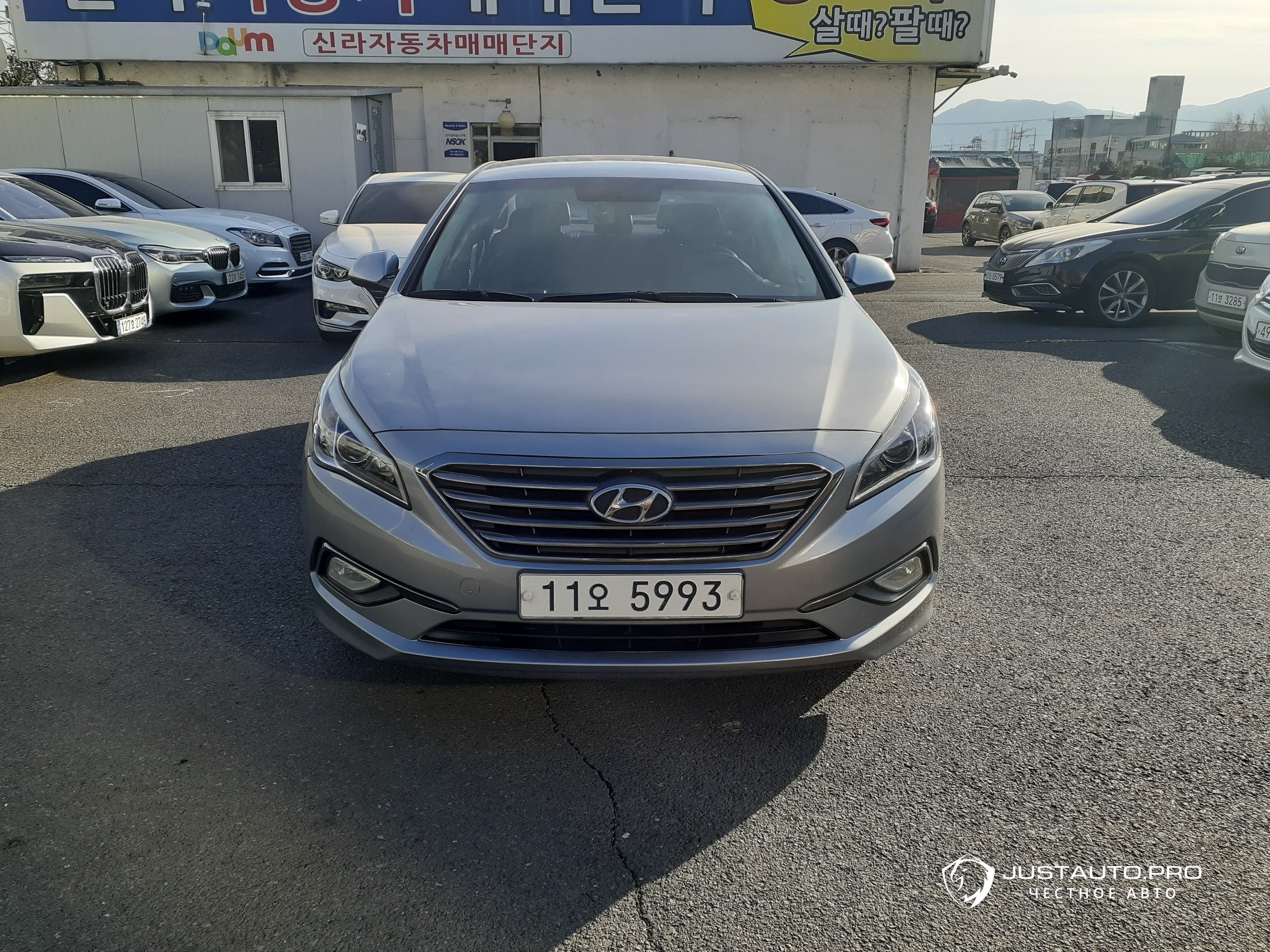 Автомобиль Hyundai Sonata