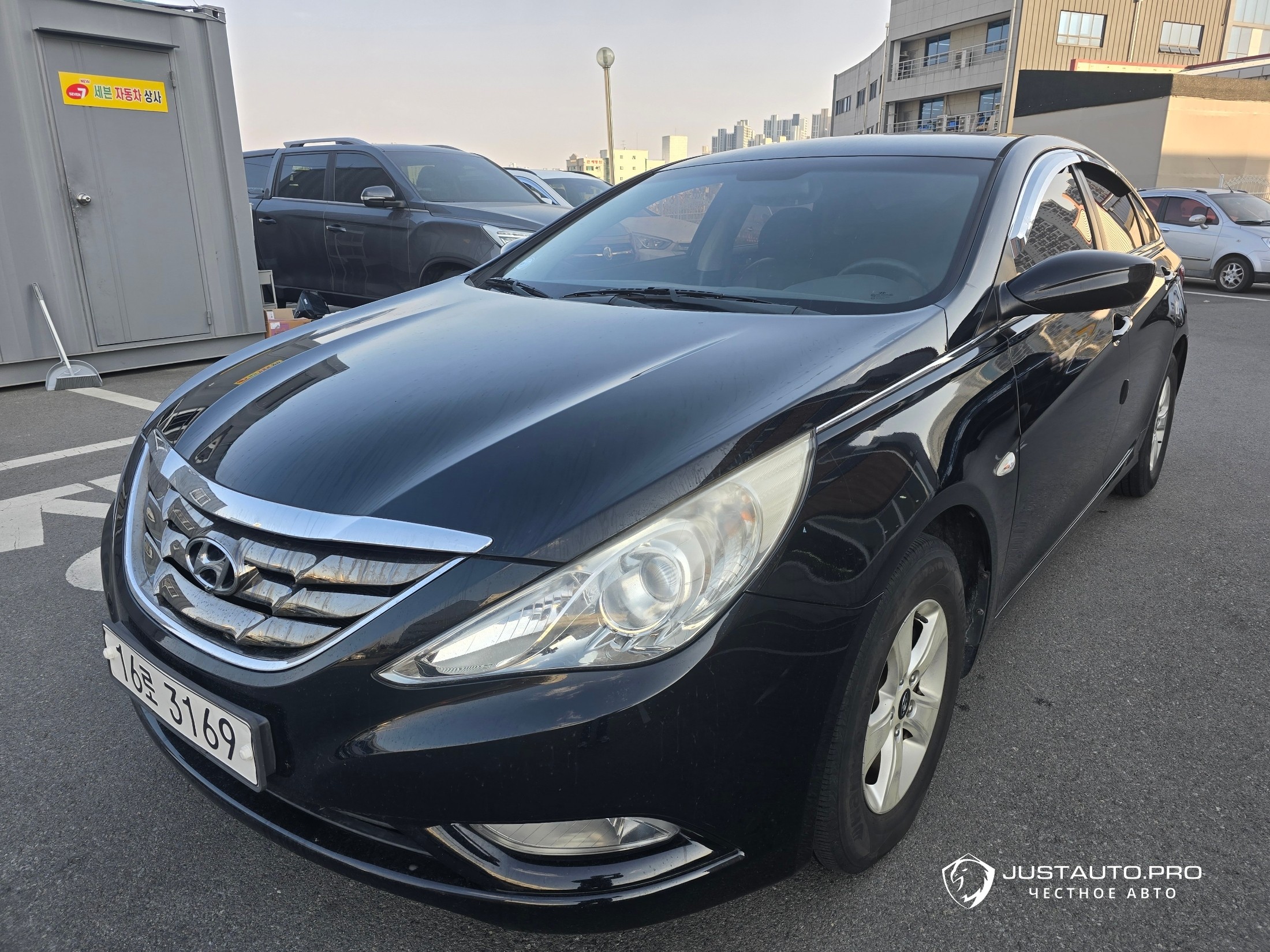 Автомобиль Hyundai Sonata