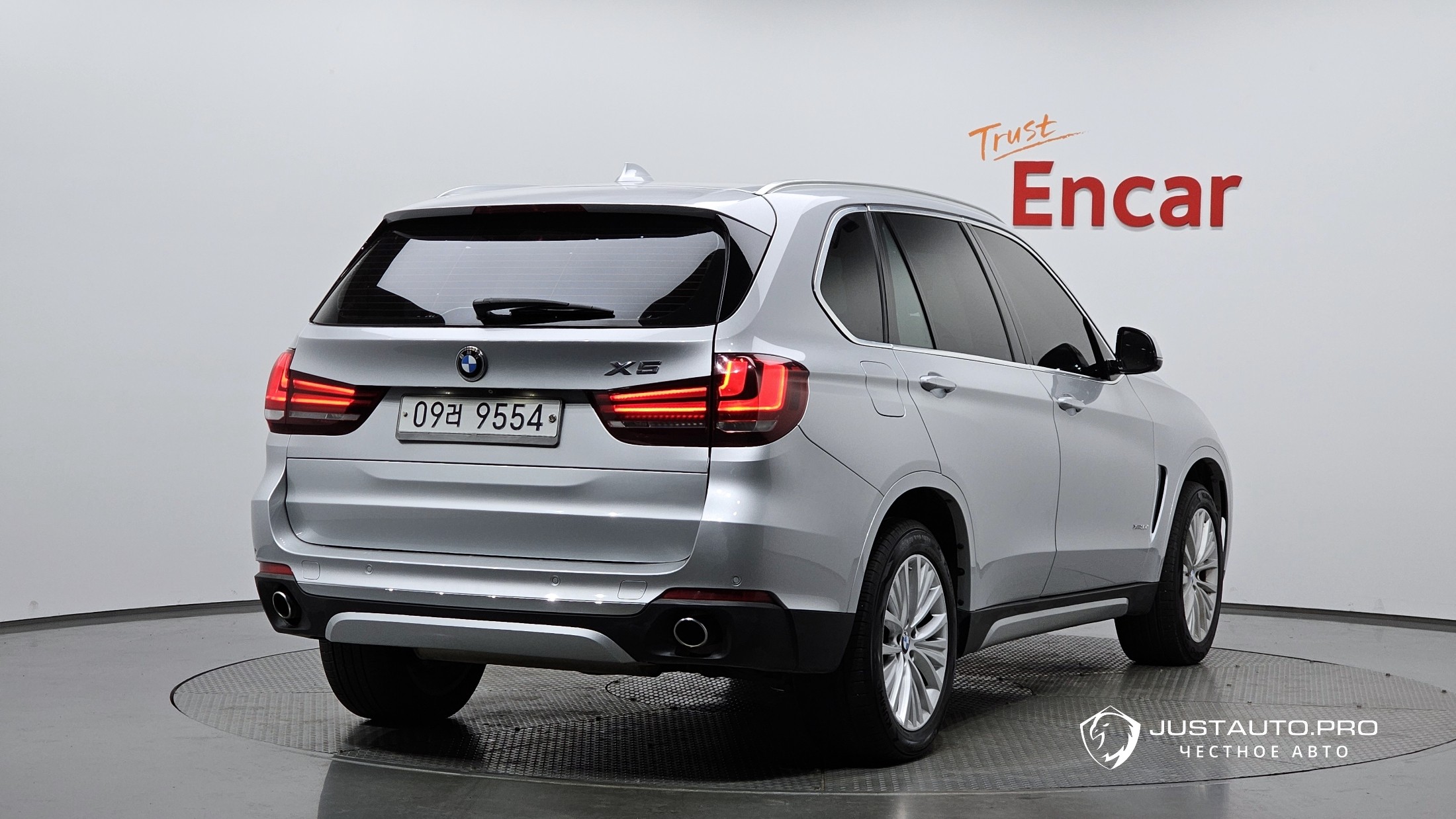 Автомобиль BMW X5