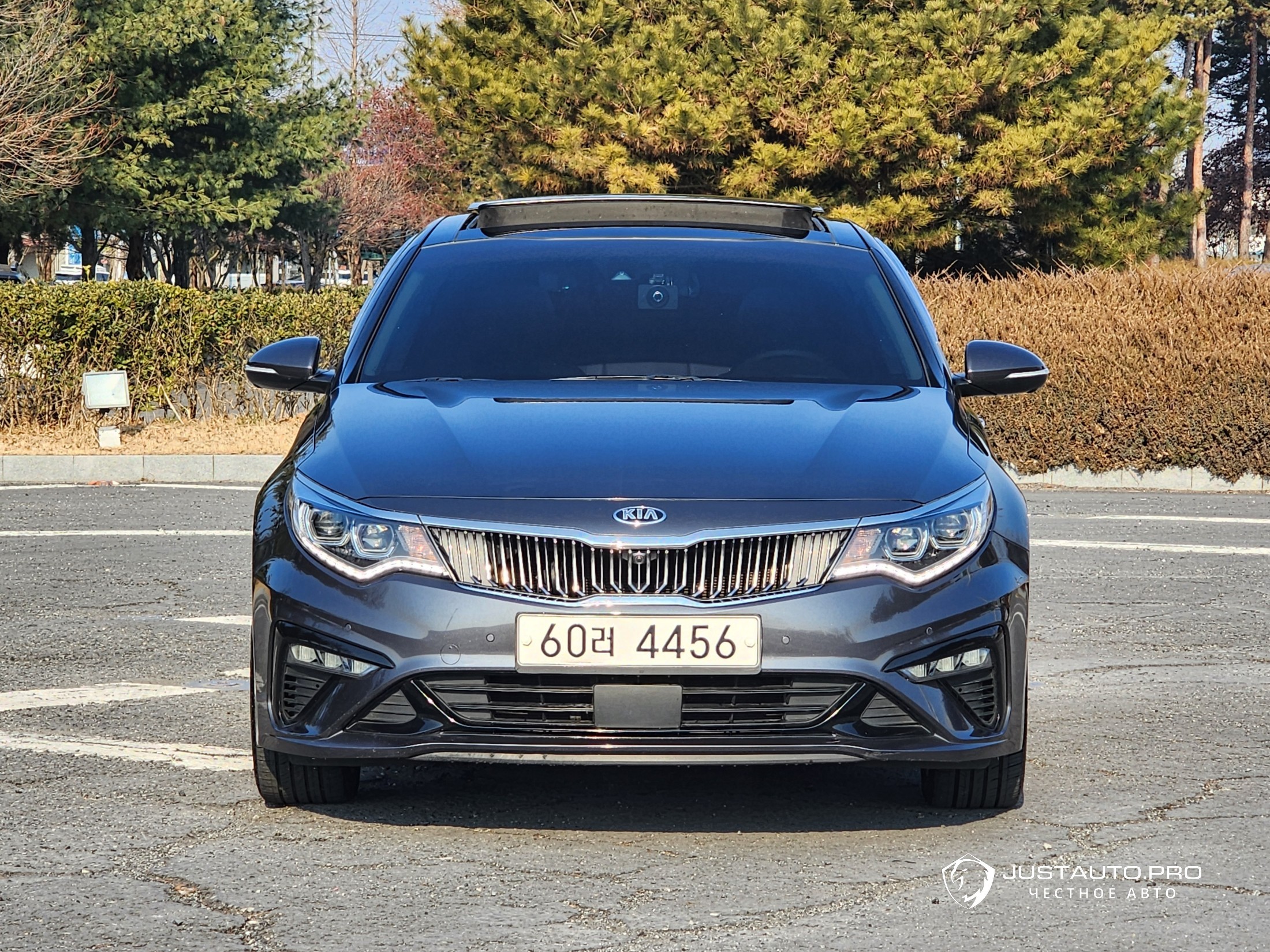 Автомобиль Kia K5