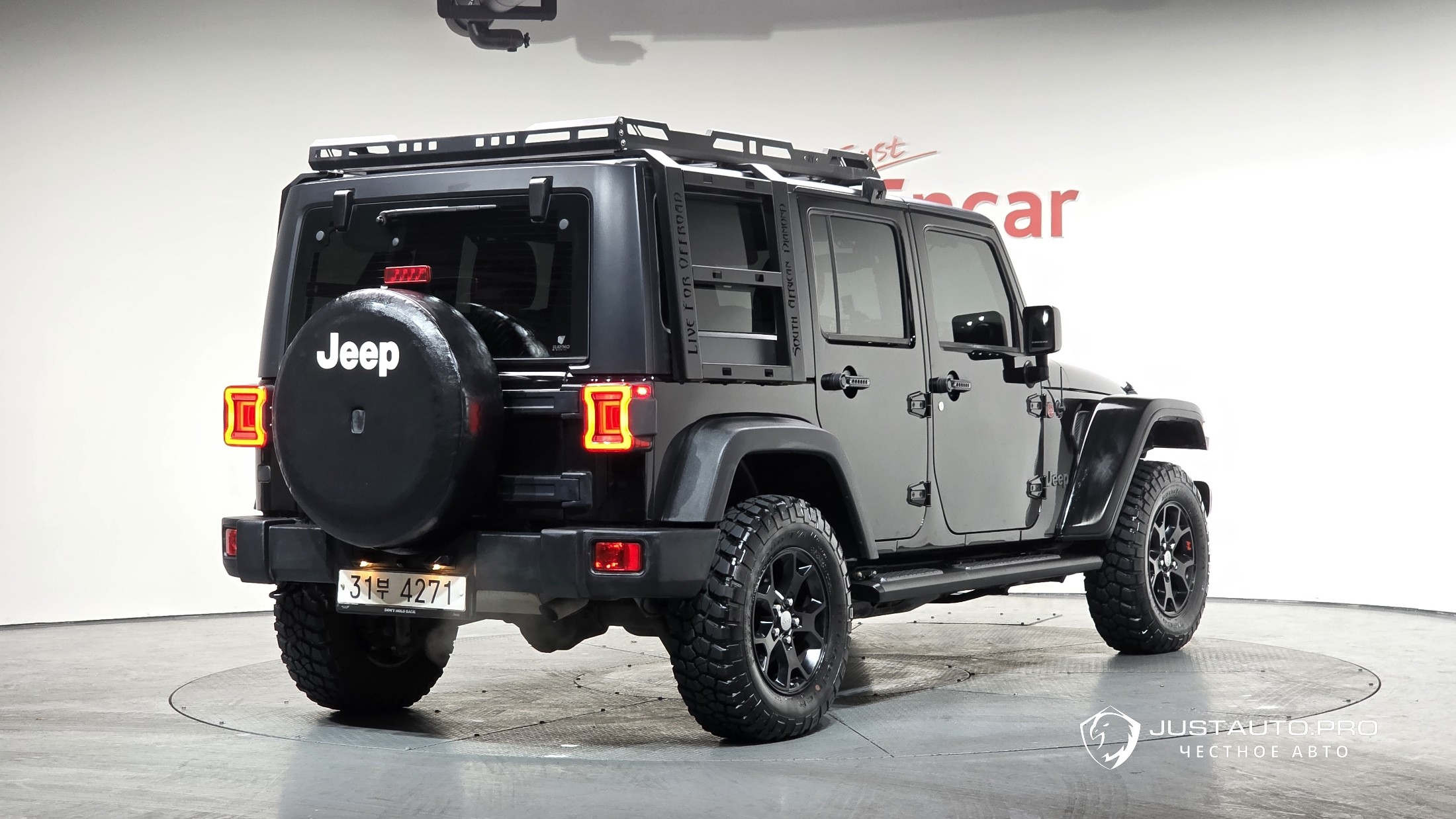 Автомобиль Jeep Wrangler