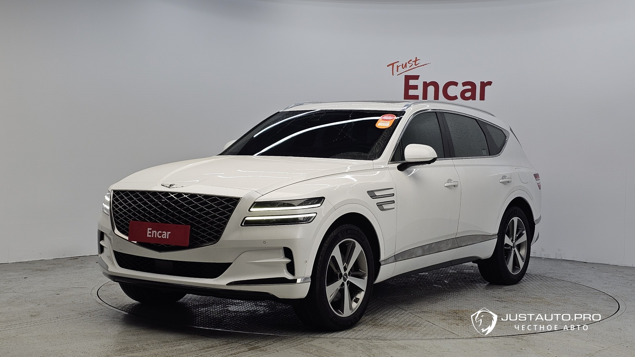 Автомобиль Genesis GV80