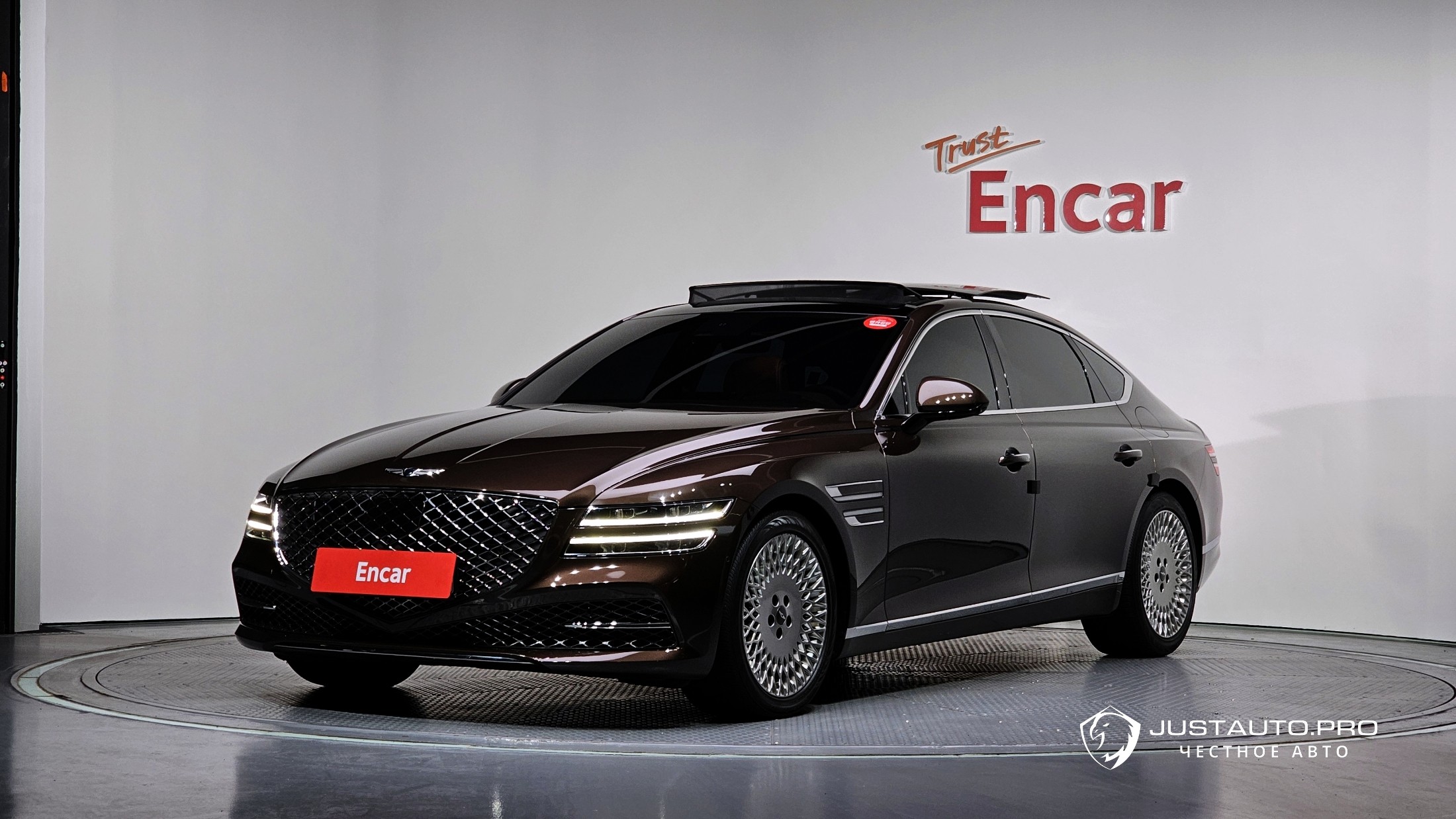 Автомобиль Genesis G80