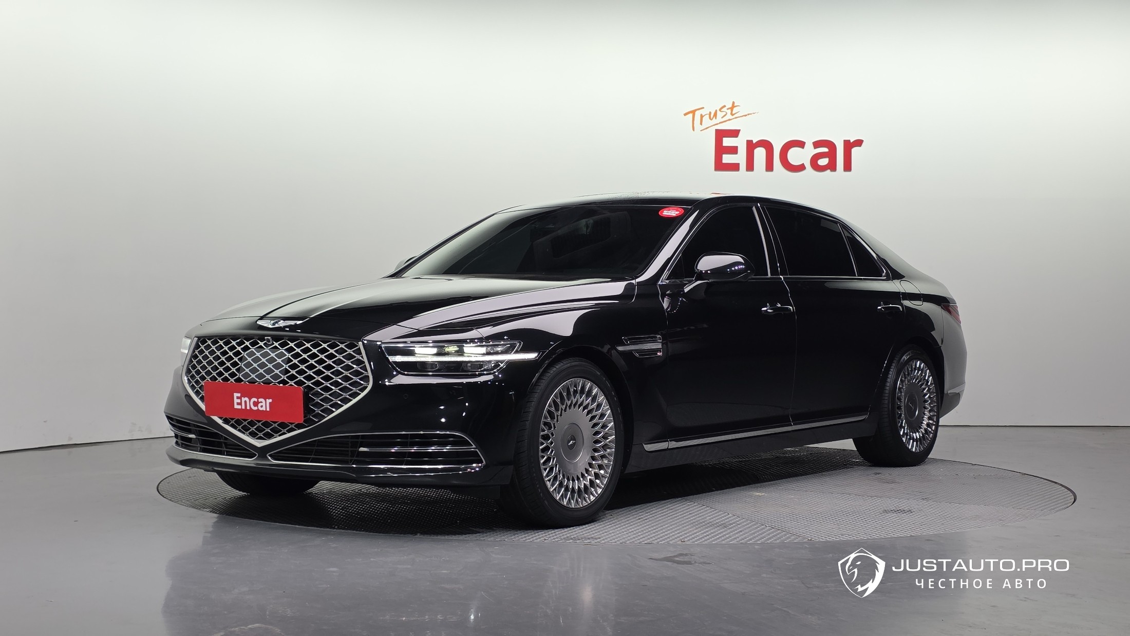 Автомобиль Genesis G90