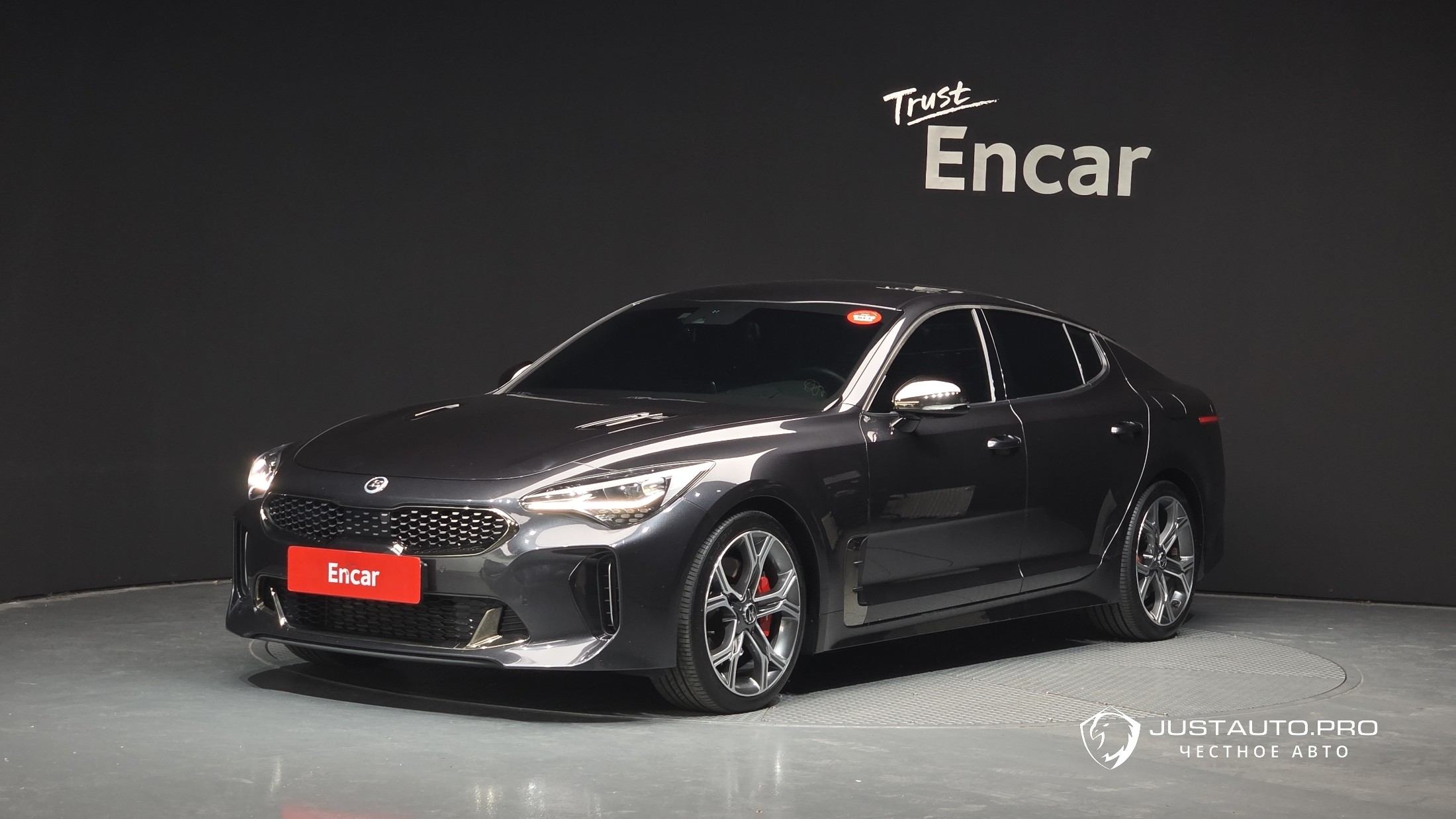 Автомобиль Kia Stinger