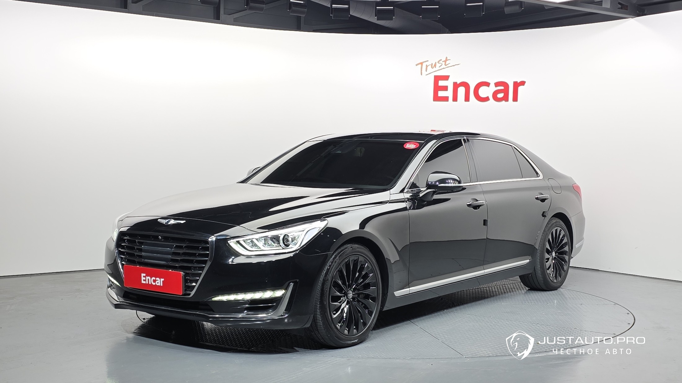 Автомобиль Genesis EQ900