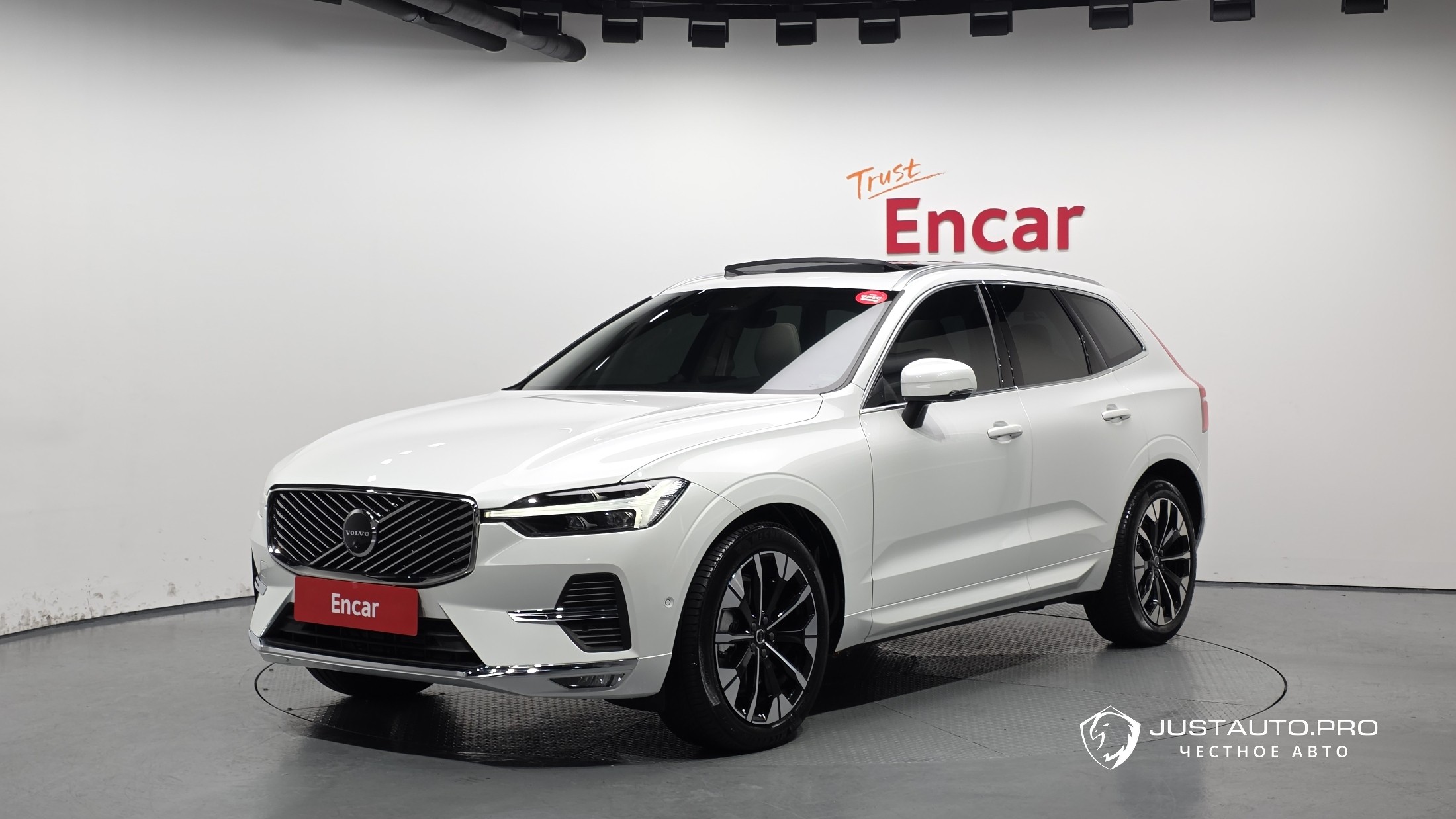 Автомобиль Volvo XC60