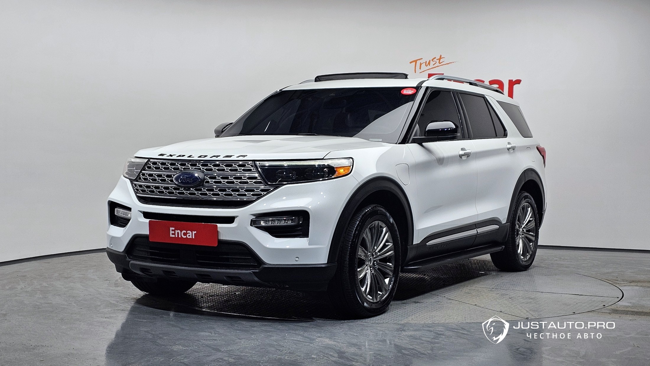 Автомобиль Ford Explorer