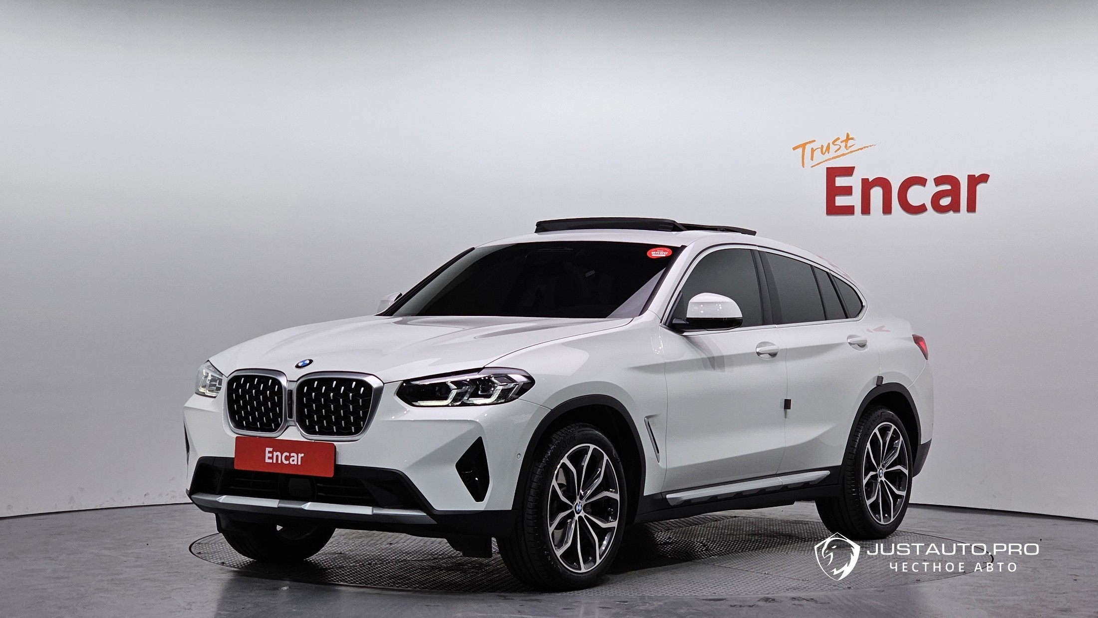 Автомобиль BMW X4