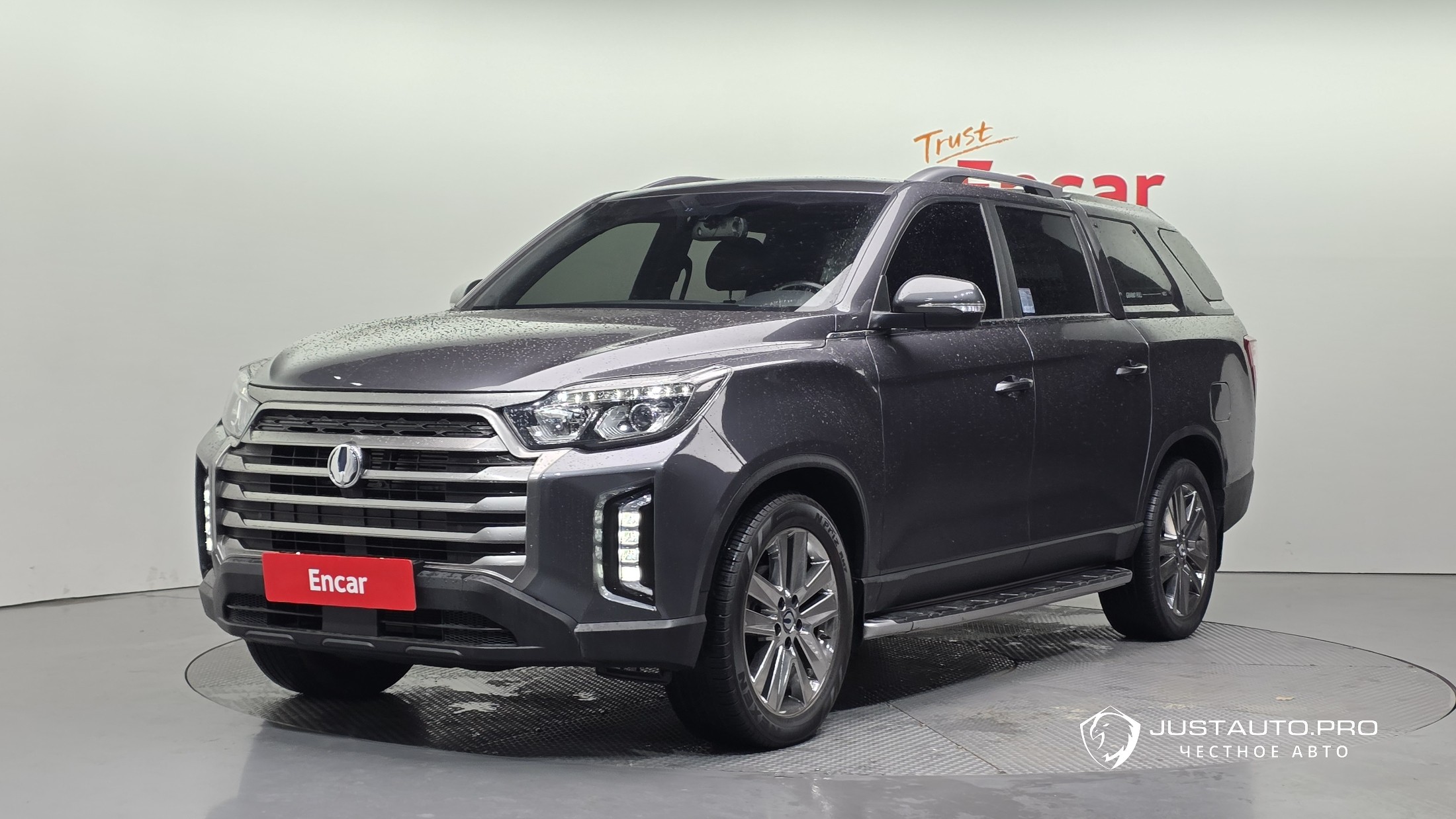 Автомобиль KG_Mobility_Ssangyong Rexton